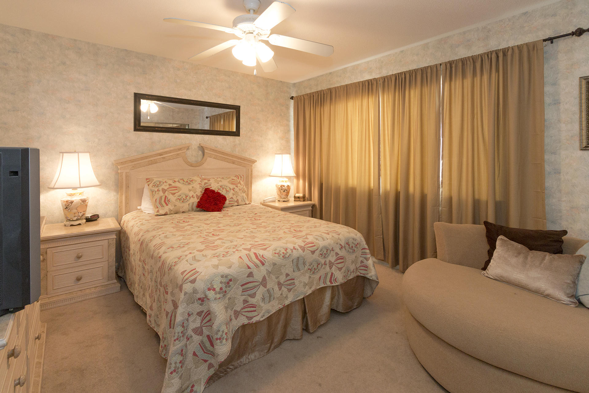 BLUE SURF T/H - Residential