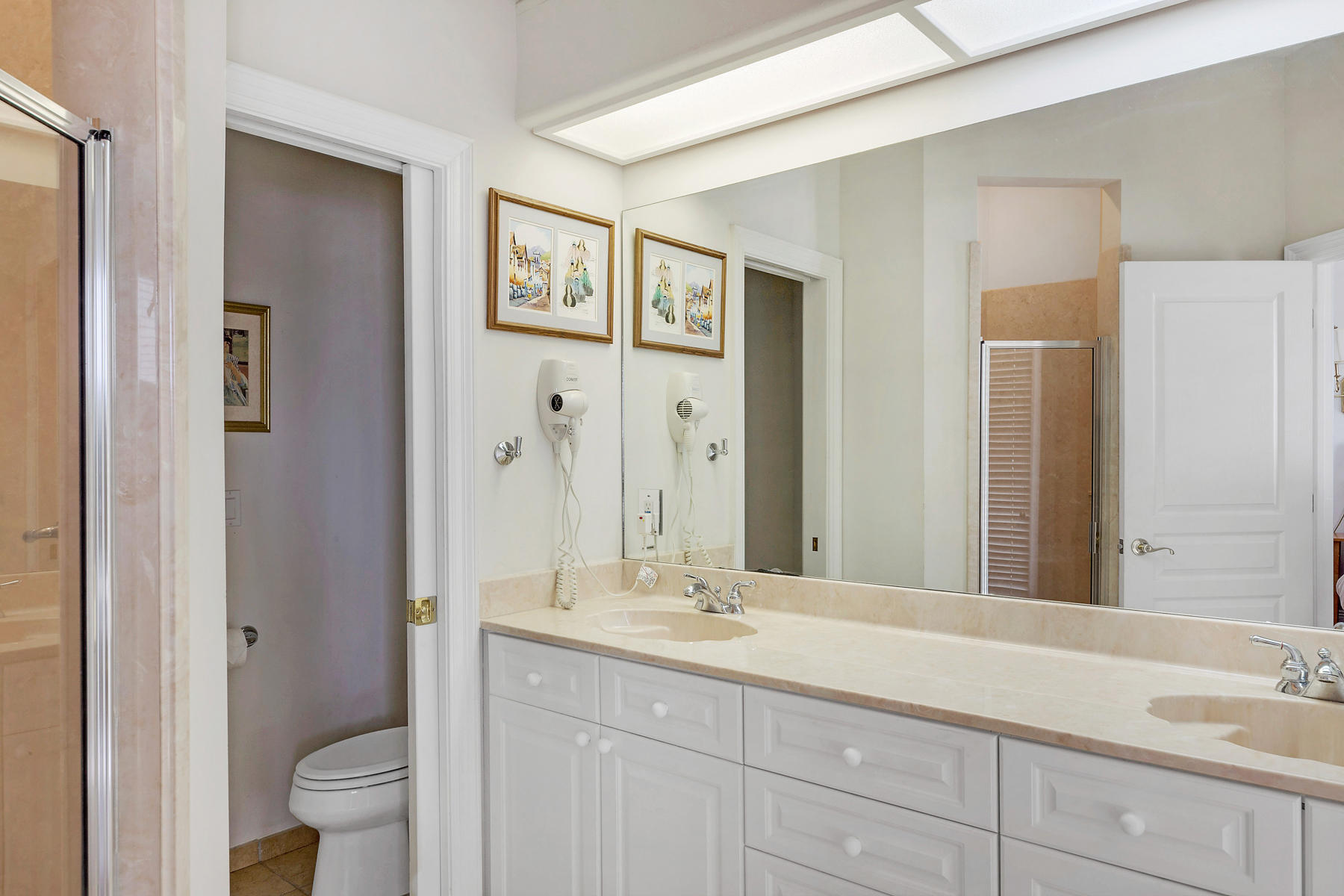 CRYSTAL SHORES - Residential