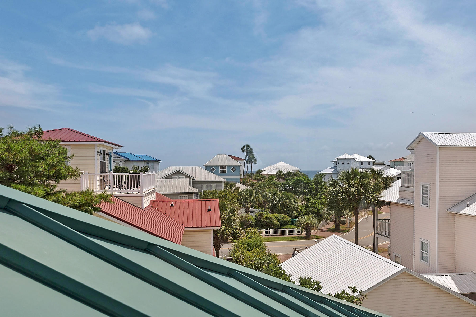 CRYSTAL SHORES - Residential