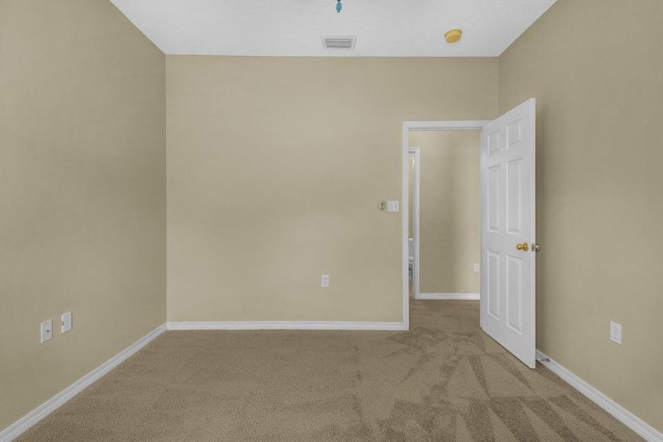 EAGLES NEST - Residential Lease