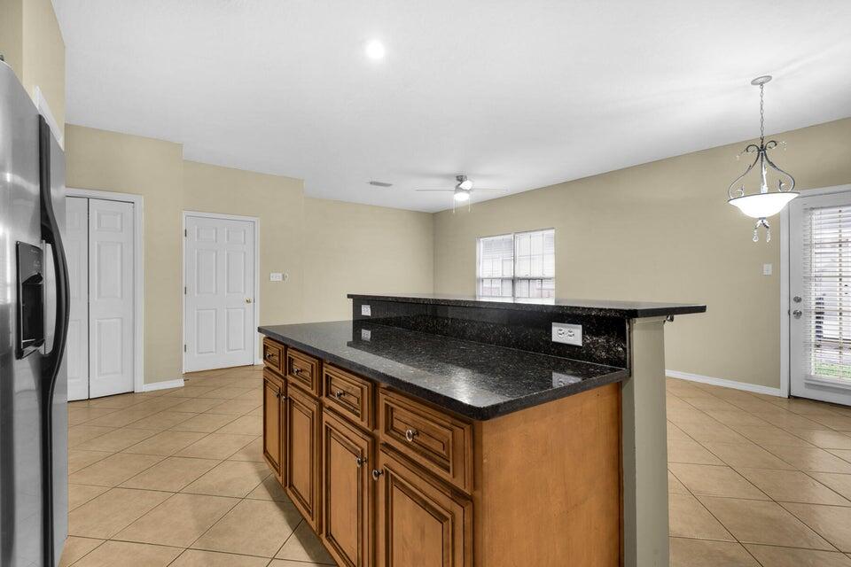EAGLES NEST - Residential Lease
