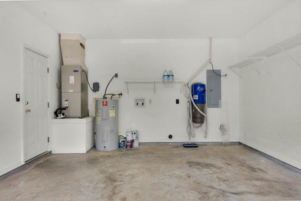 EAGLES NEST - Residential Lease