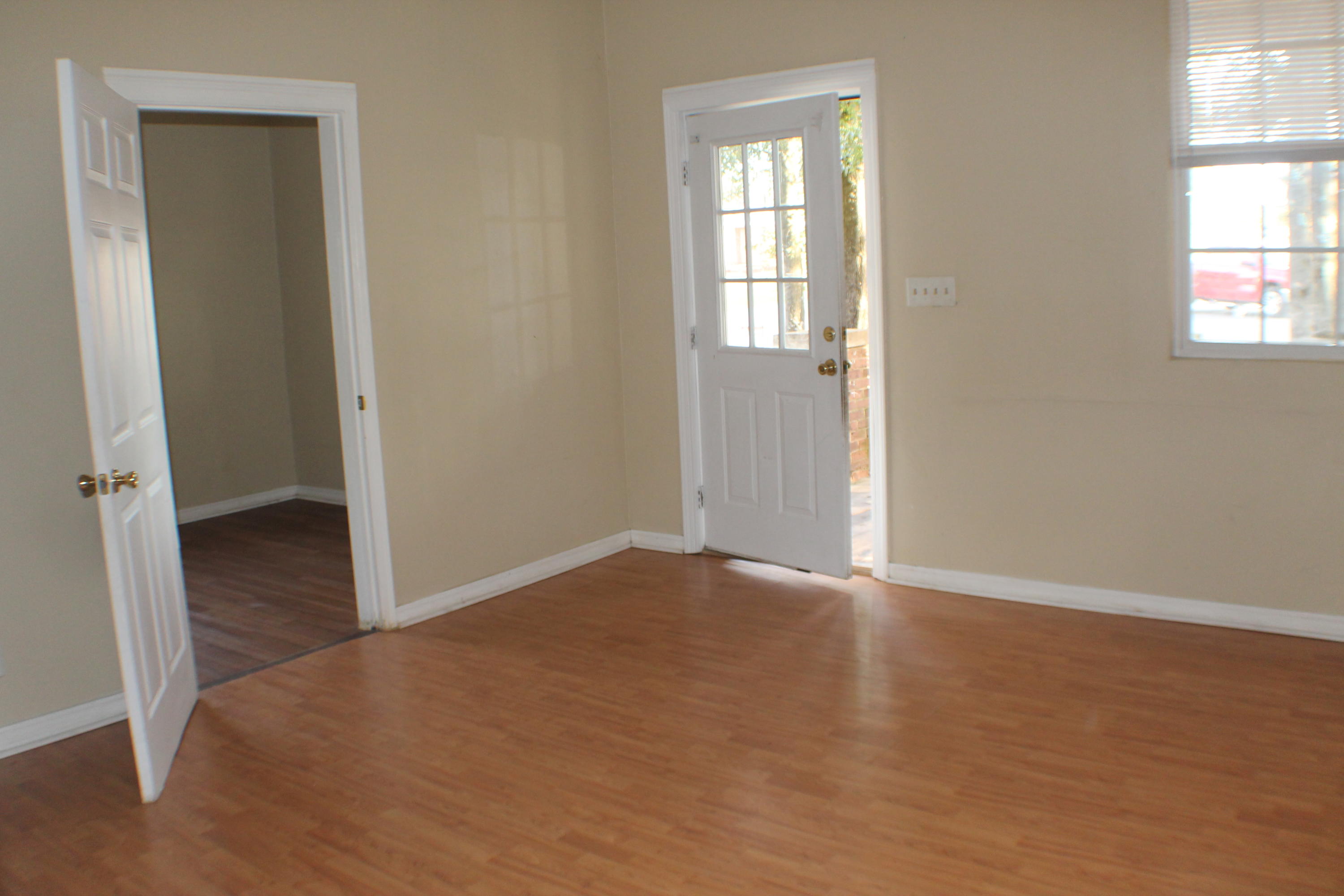 CRESTVIEW LOT 7 BLK 66 - Residential