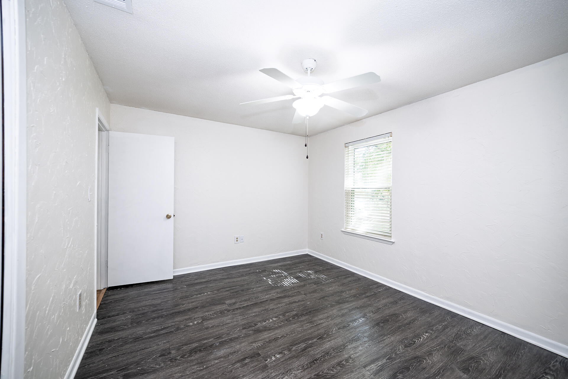 LAURELWOOD ESTATES - Residential
