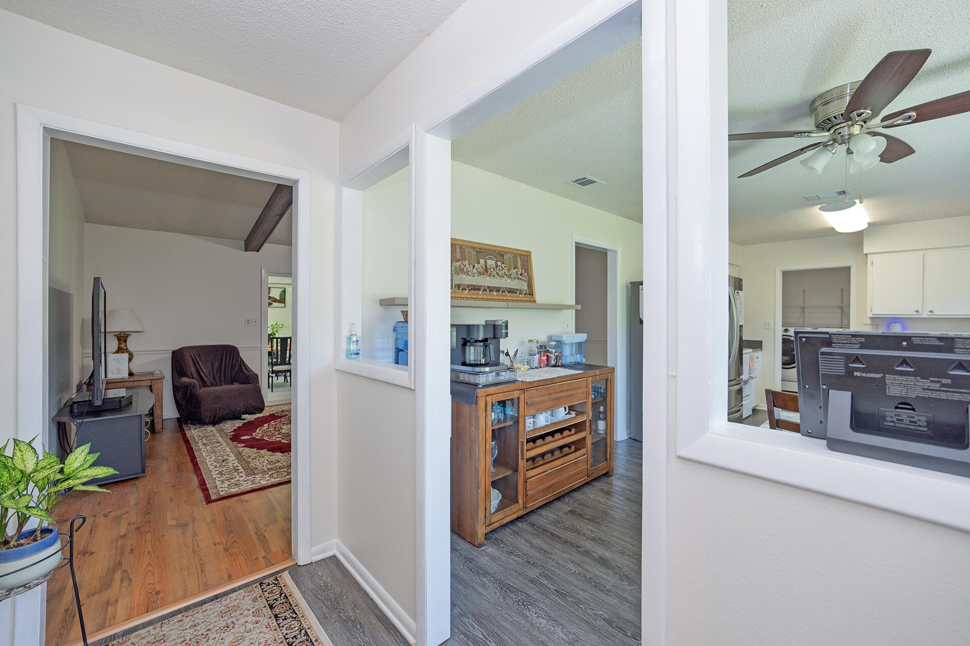 LAURELWOOD ESTATES - Residential