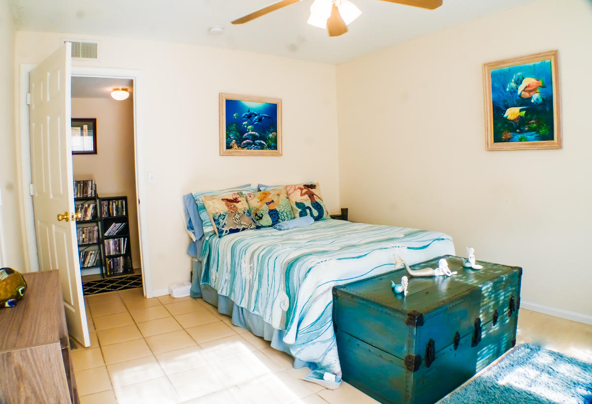 INDIAN LAKE CONDOMINIUMS - Residential