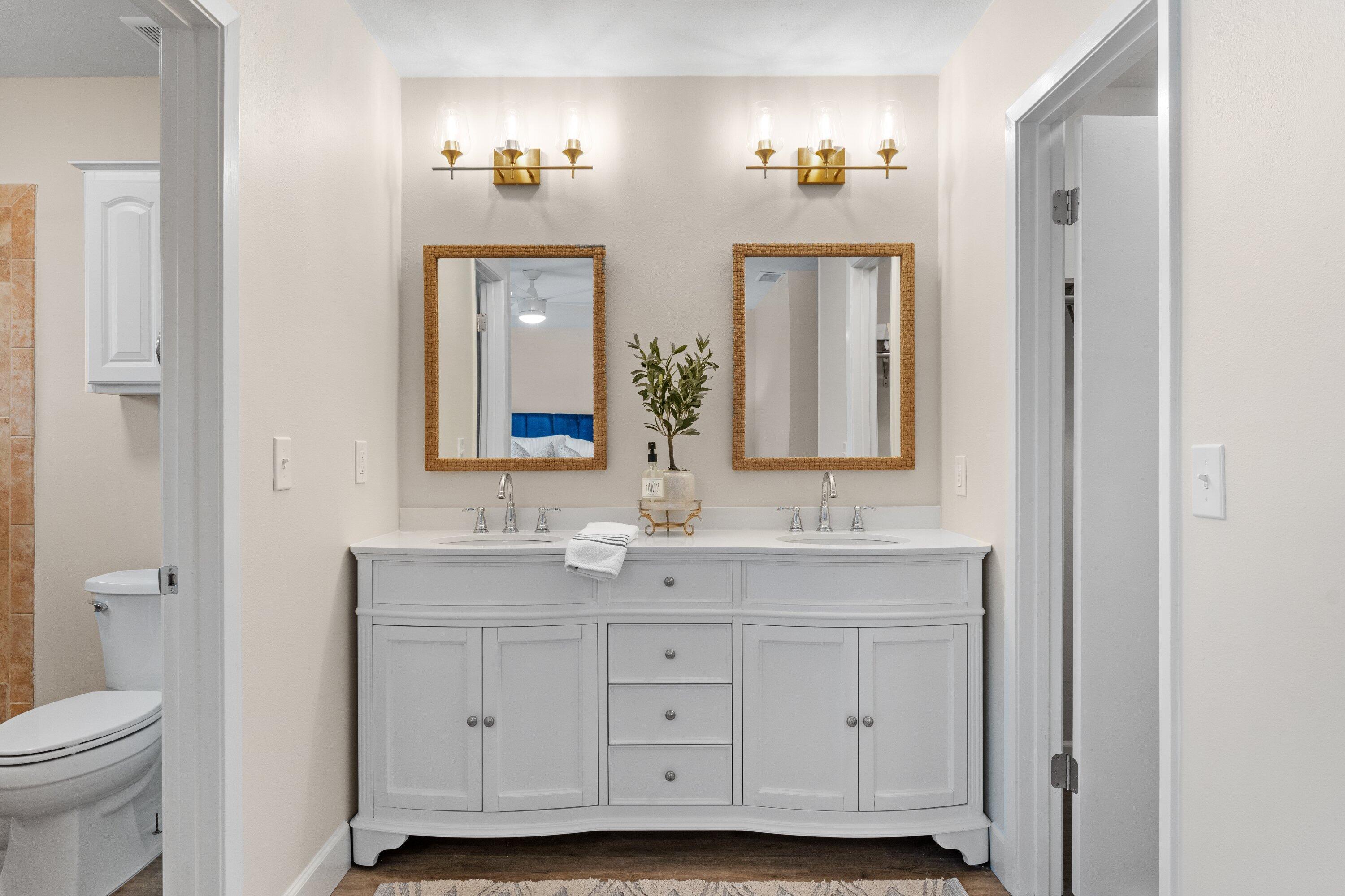 LINKSIDE VILLAGE UNIT 1 - Residential