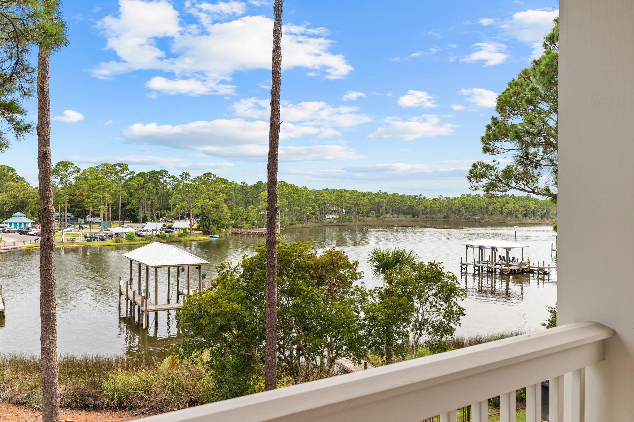 CESSNA LANDING - Residential