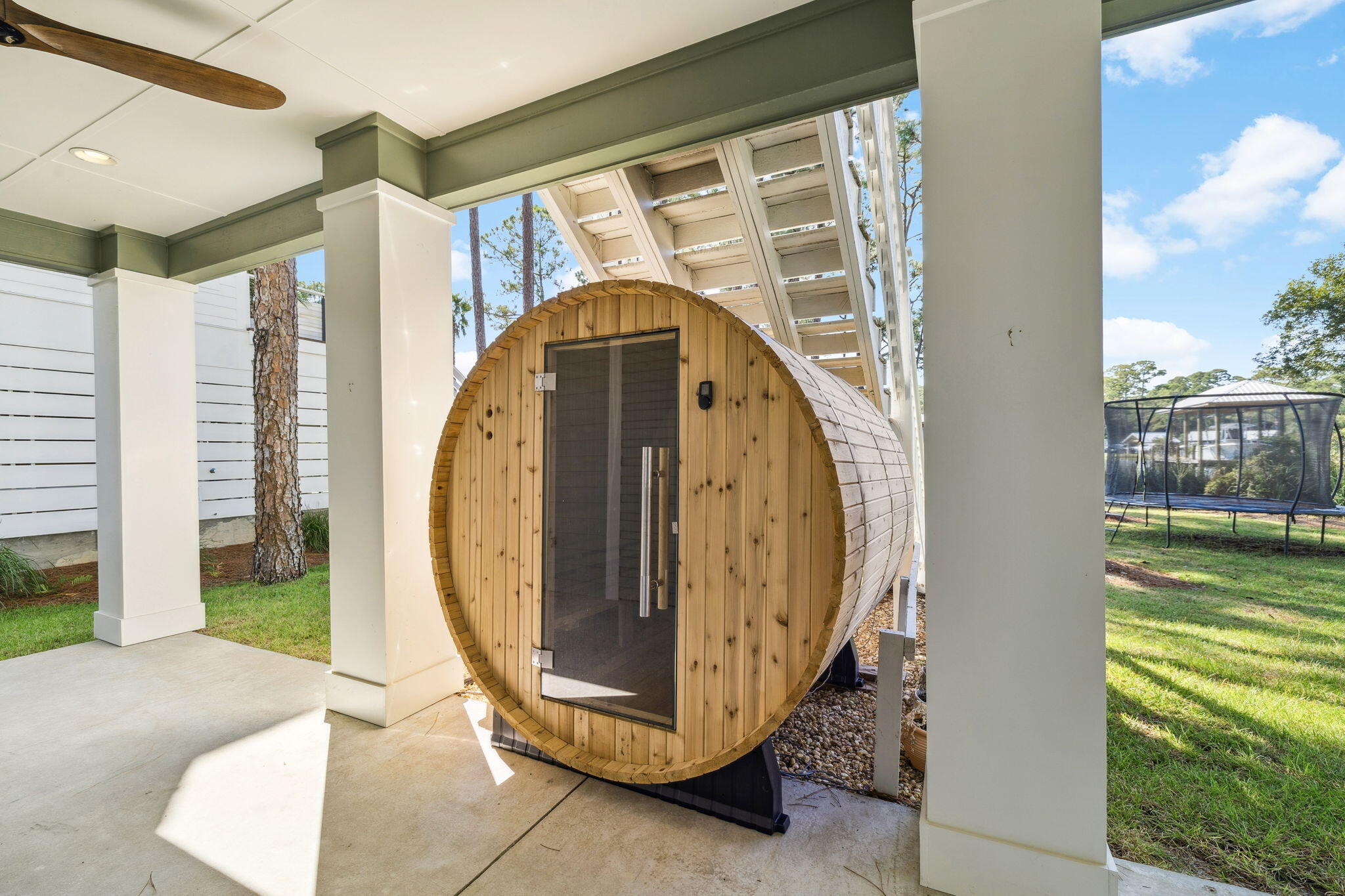 CESSNA LANDING - Residential