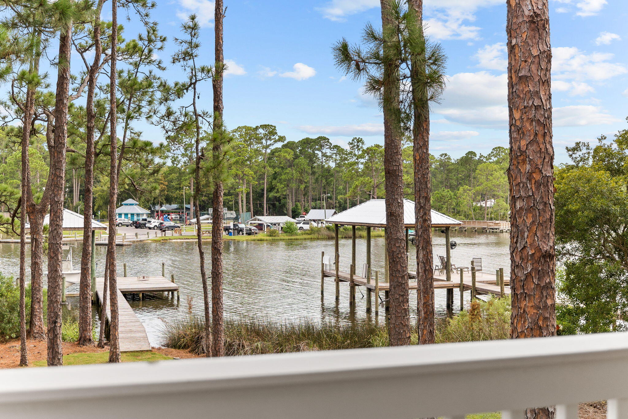 CESSNA LANDING - Residential