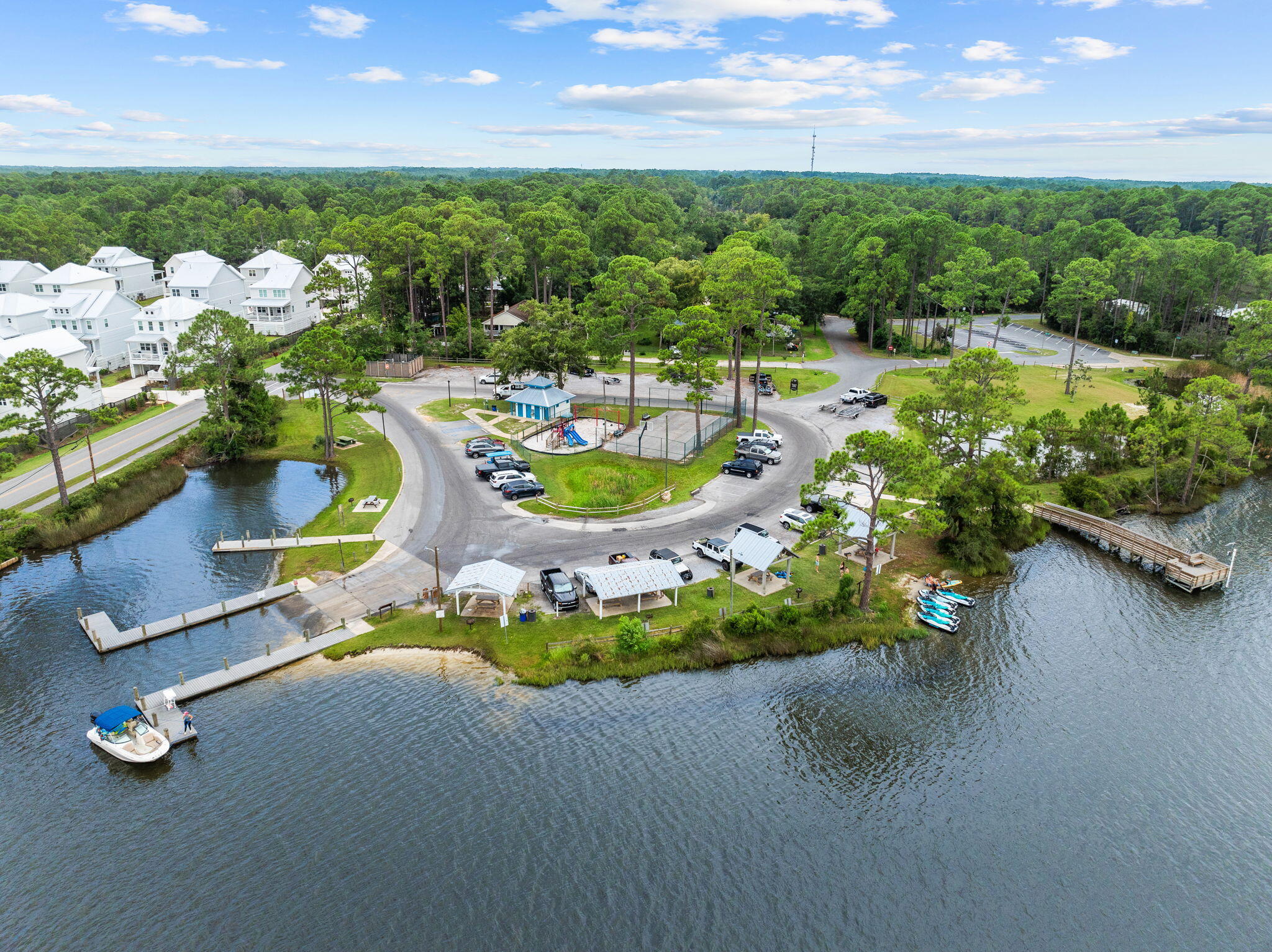 CESSNA LANDING - Residential