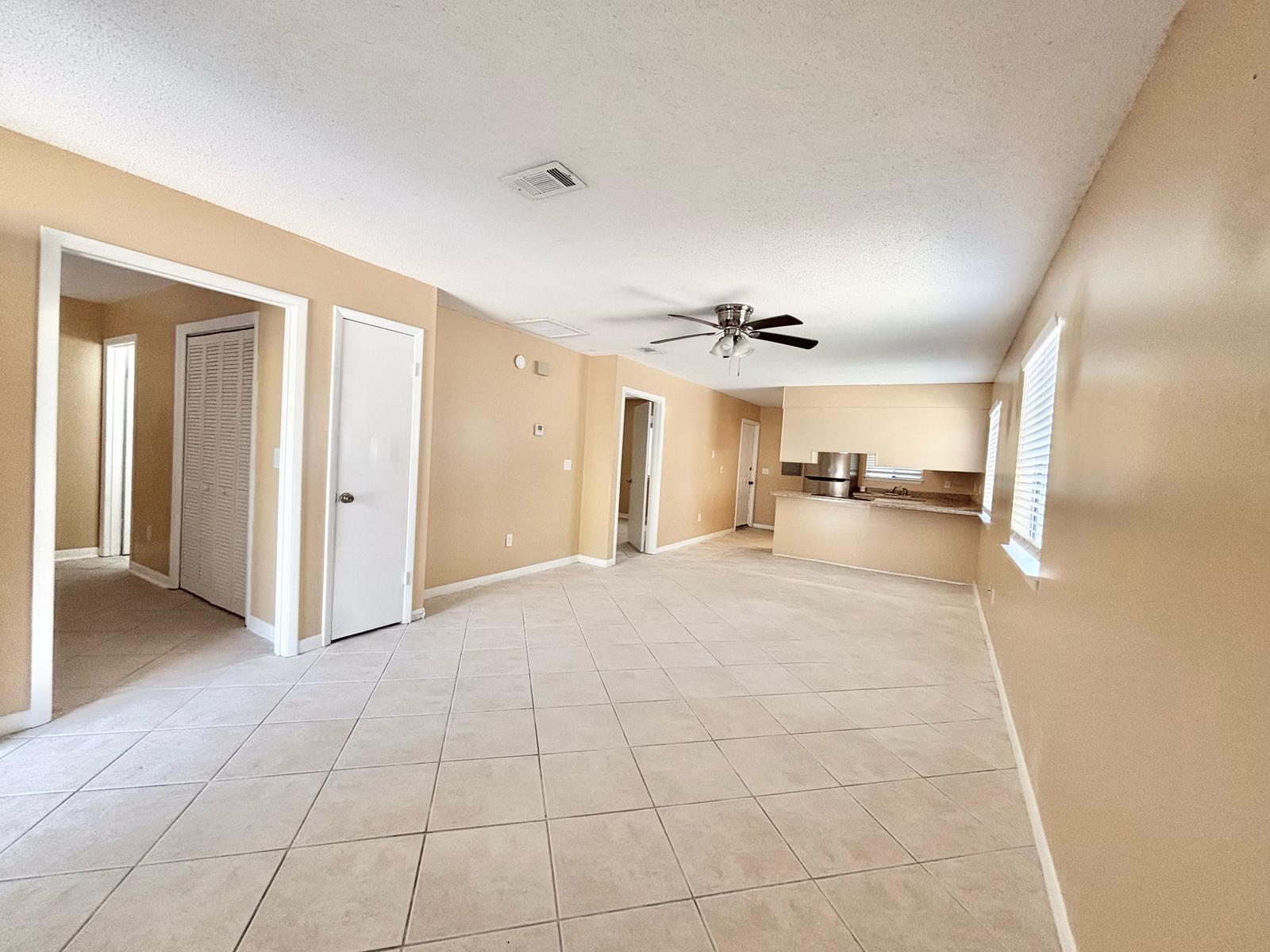 WINSTON MANOR T/H - Residential