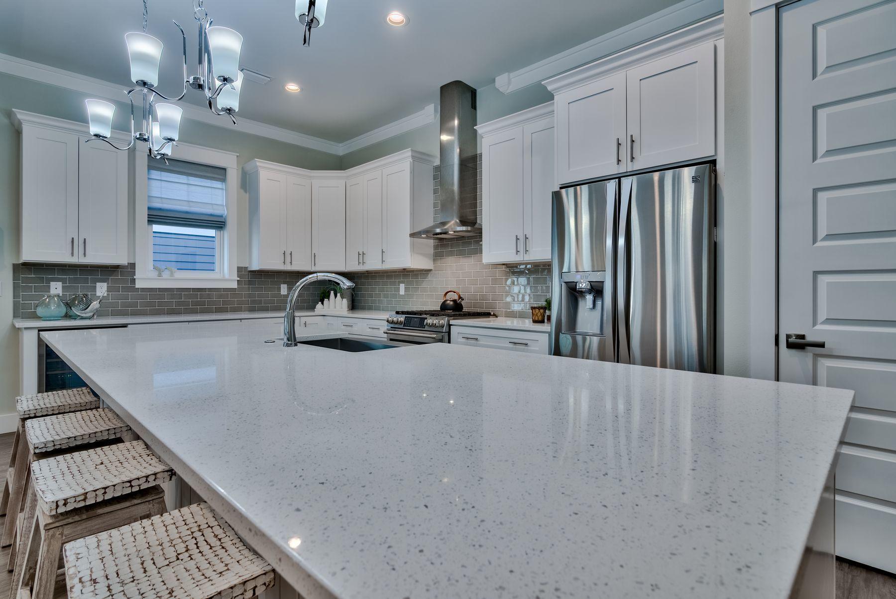 HIGHLAND PARKS - Residential