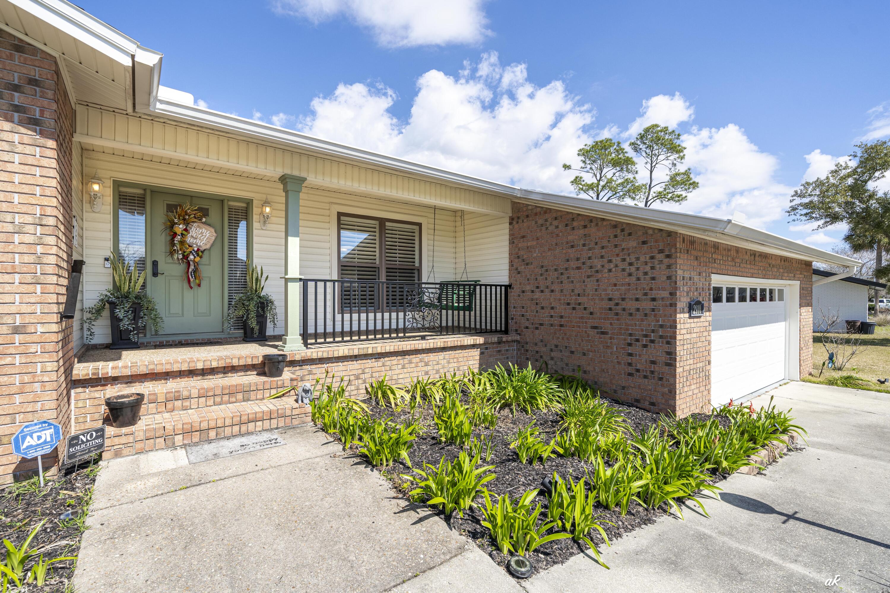 KINGS POINT HARBOUR UNIT 1 REPLAT - Residential