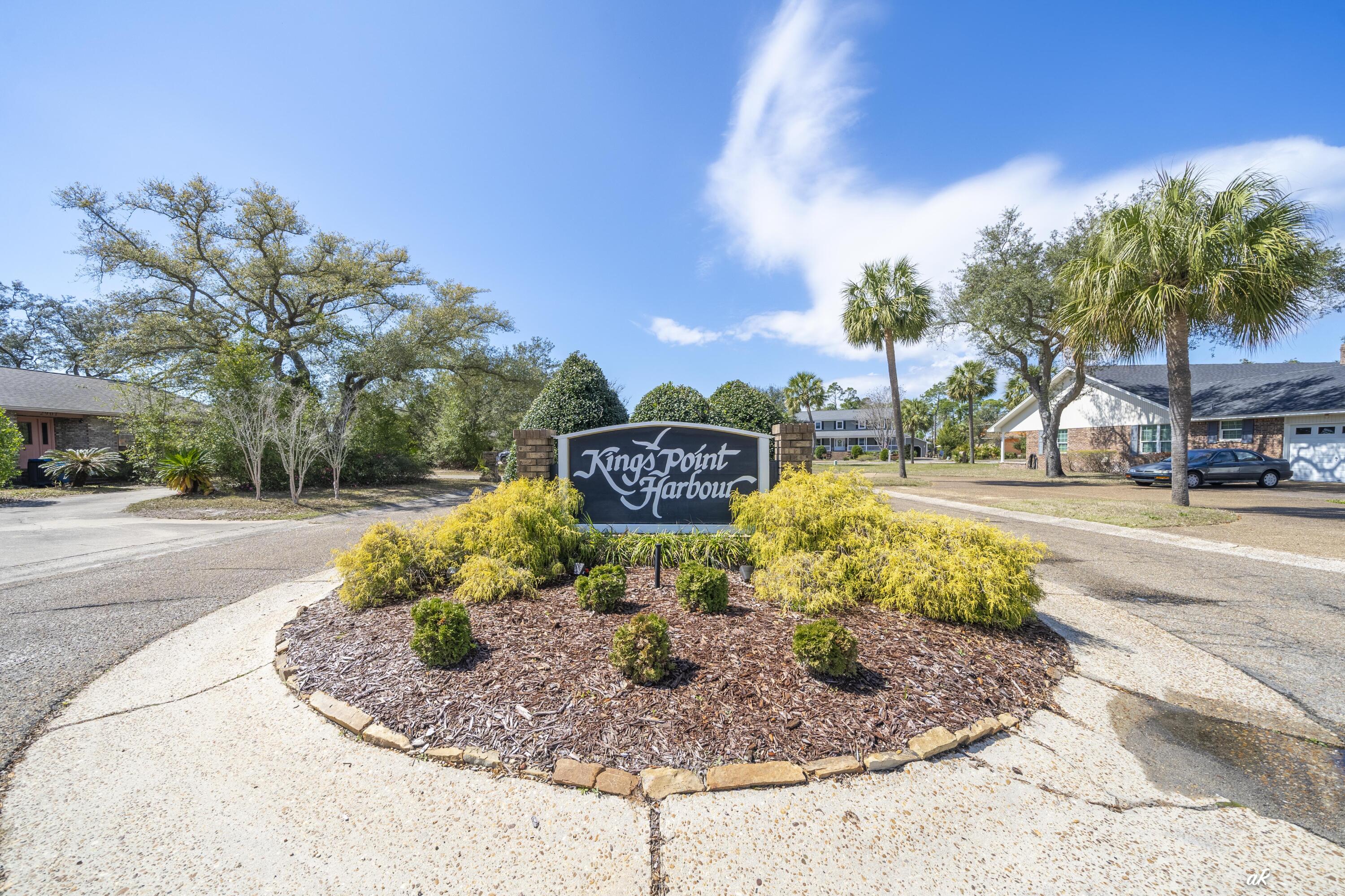 KINGS POINT HARBOUR UNIT 1 REPLAT - Residential