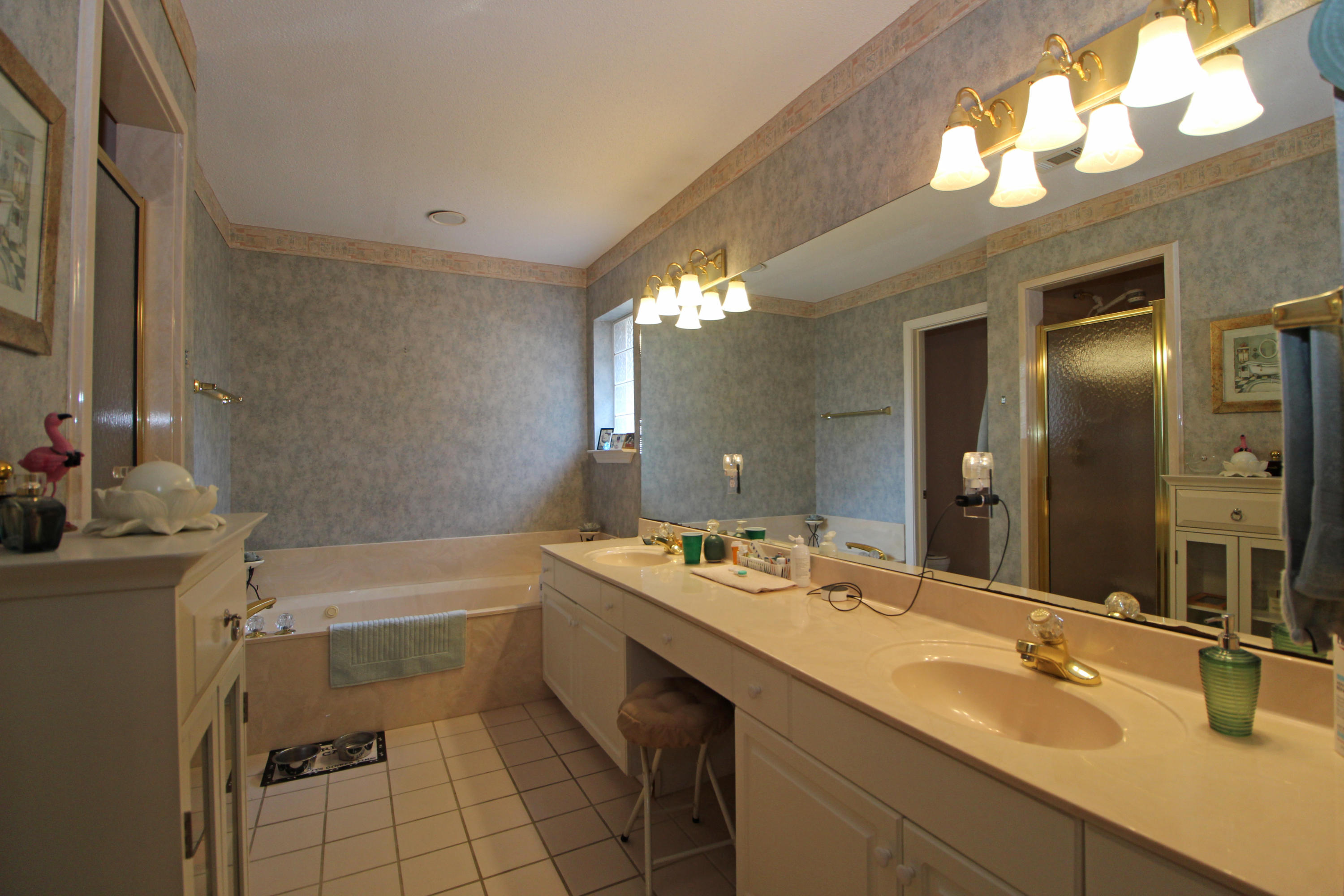 INDIAN WOODS - Residential