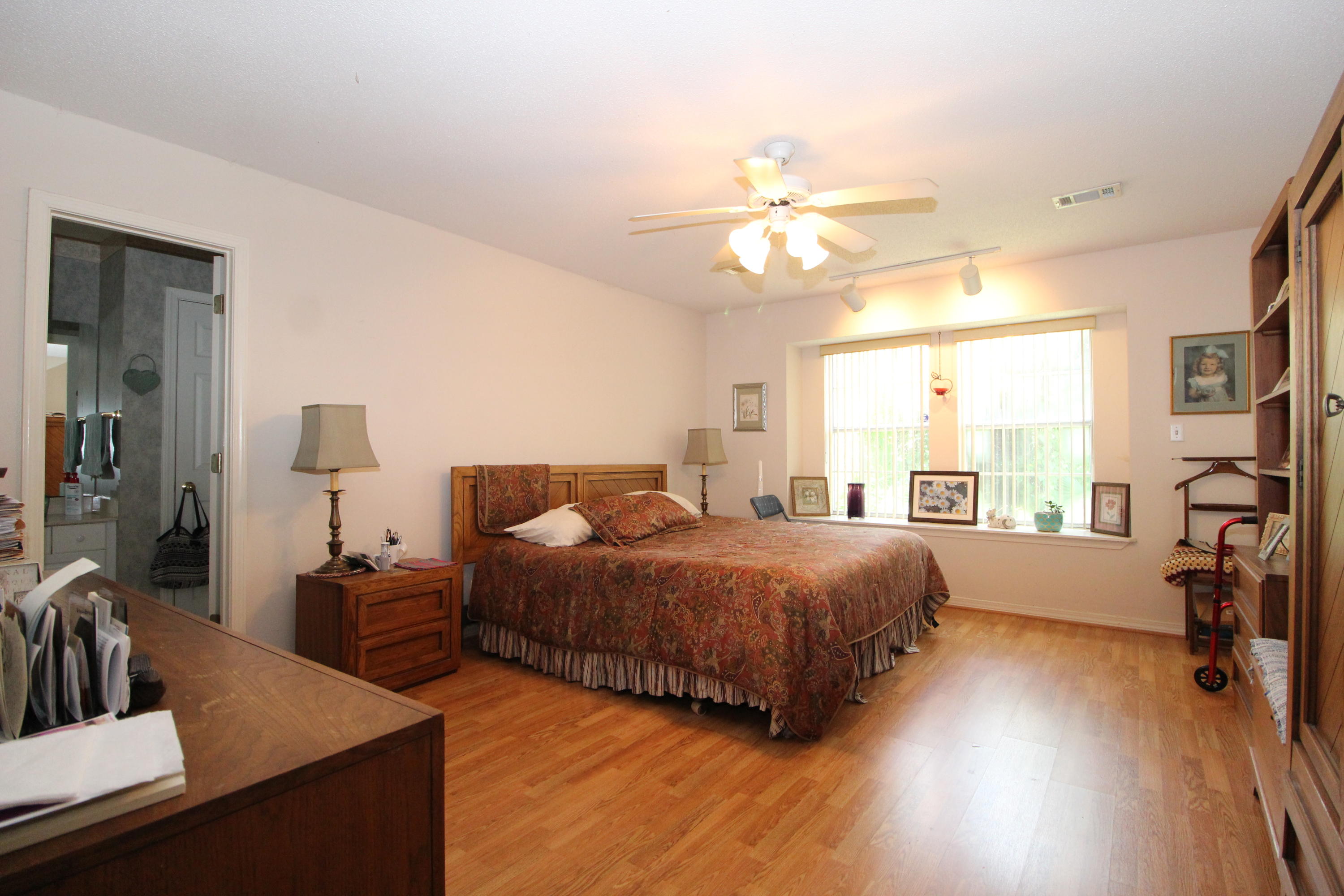 INDIAN WOODS - Residential