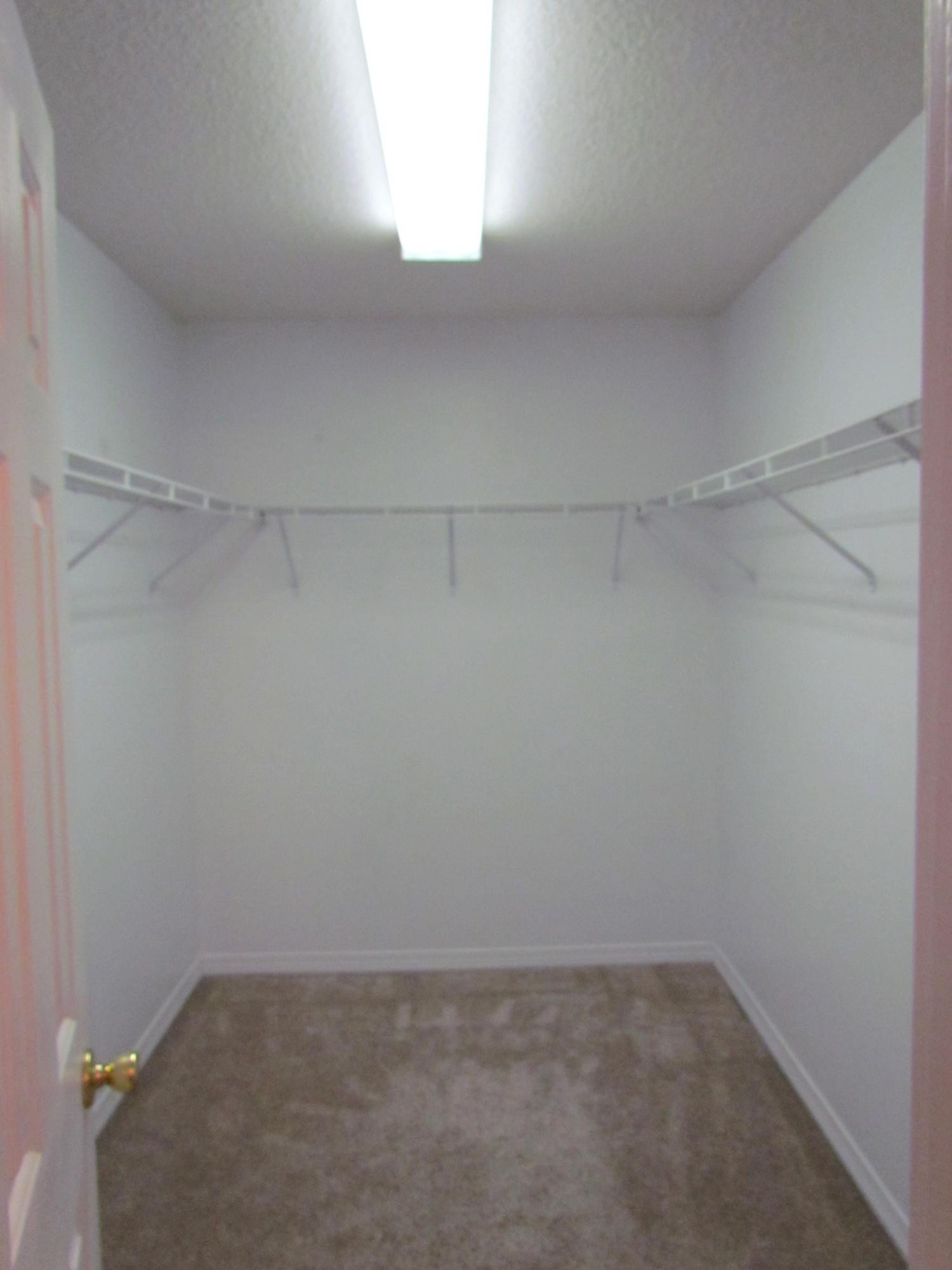 ROCKY BAYOU ESTATES 02 - Residential Lease