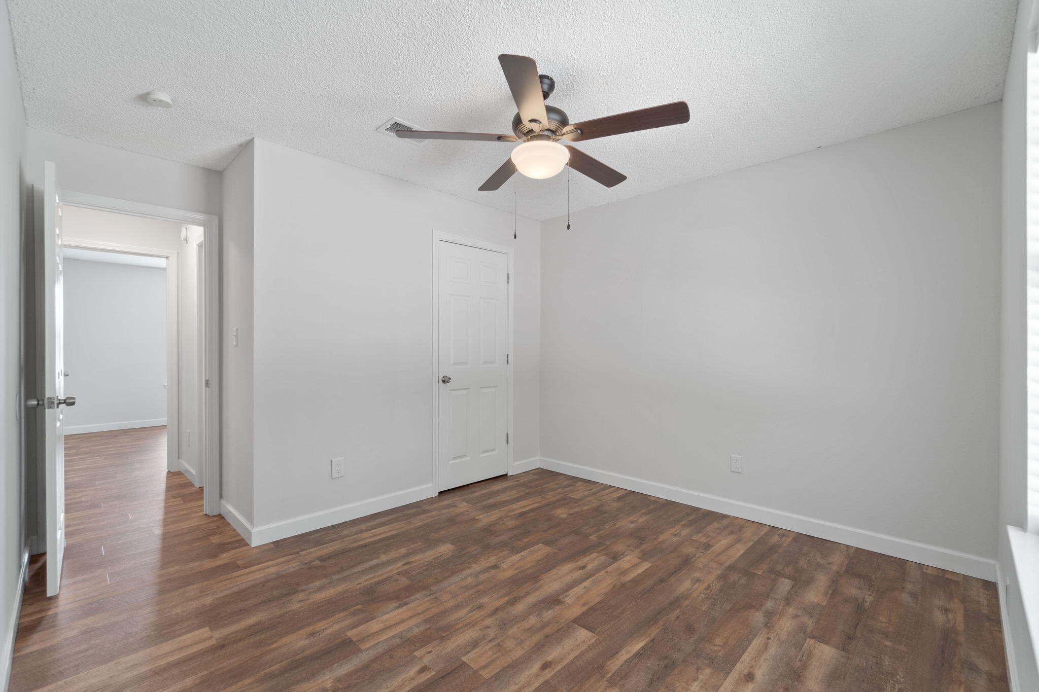 COUNTRY BREEZE ESTATES - Residential