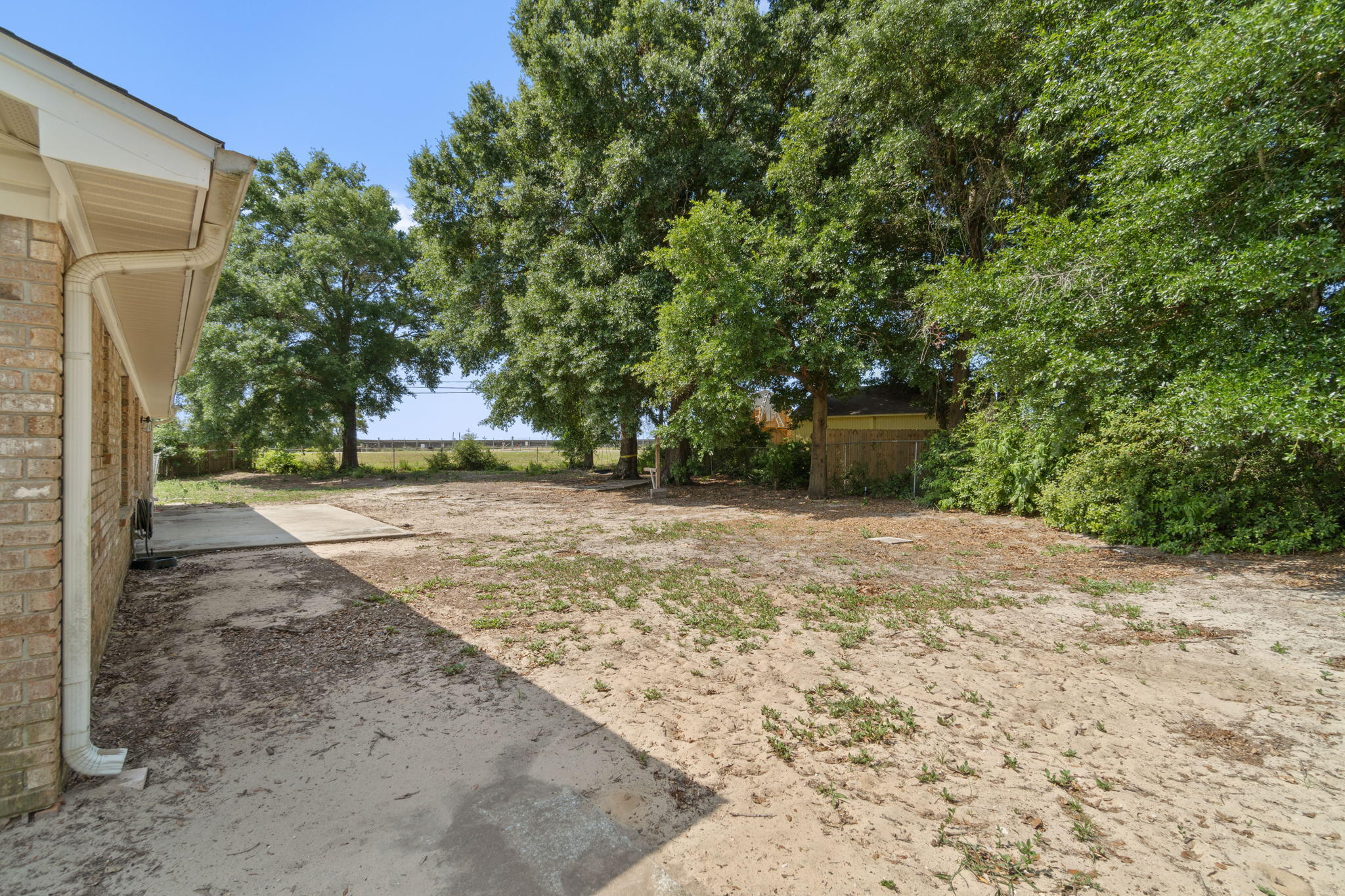 COUNTRY BREEZE ESTATES - Residential