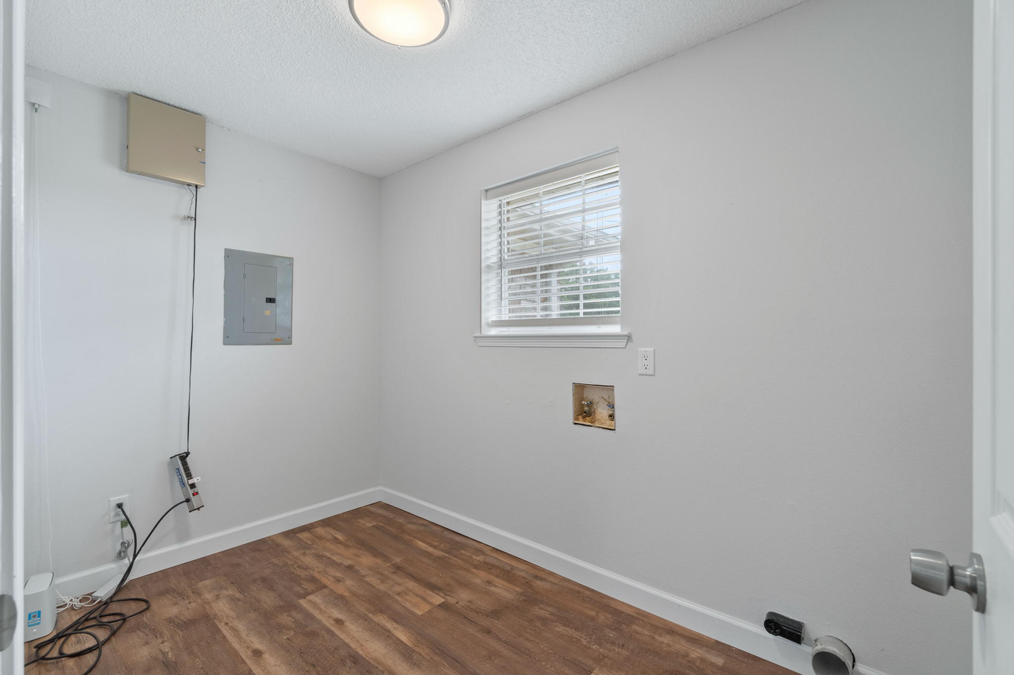 COUNTRY BREEZE ESTATES - Residential