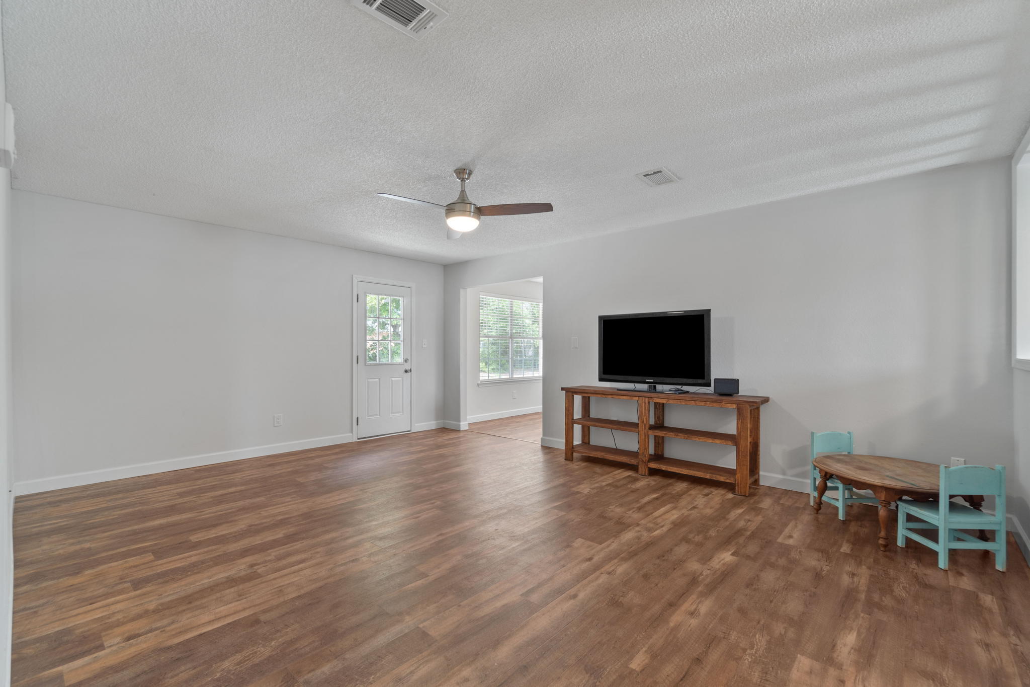 COUNTRY BREEZE ESTATES - Residential