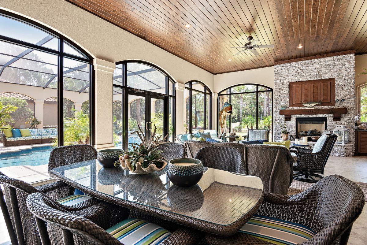 BURNT PINE - Residential