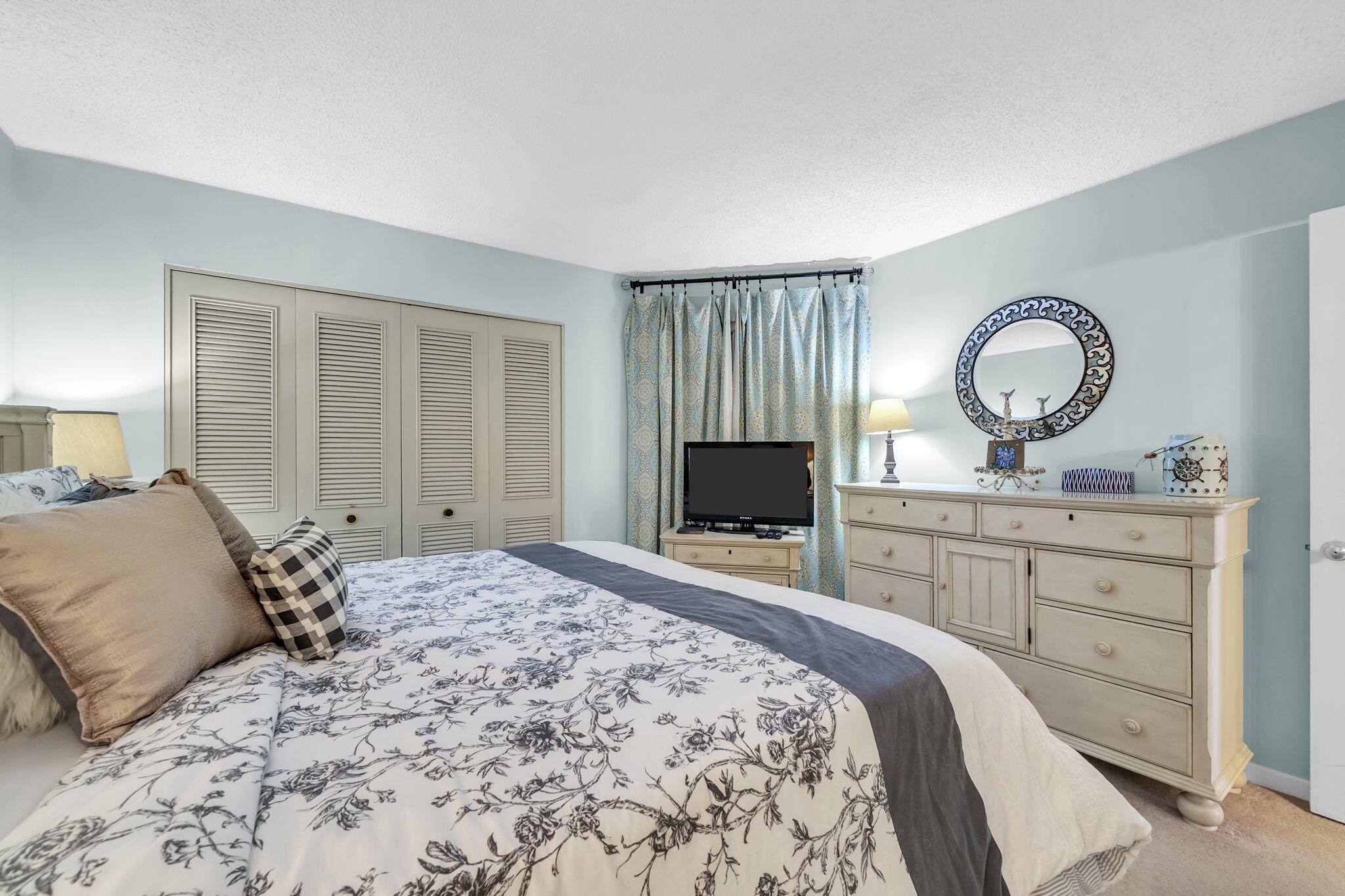 BREAKERS OF FWB PH 2 - Residential