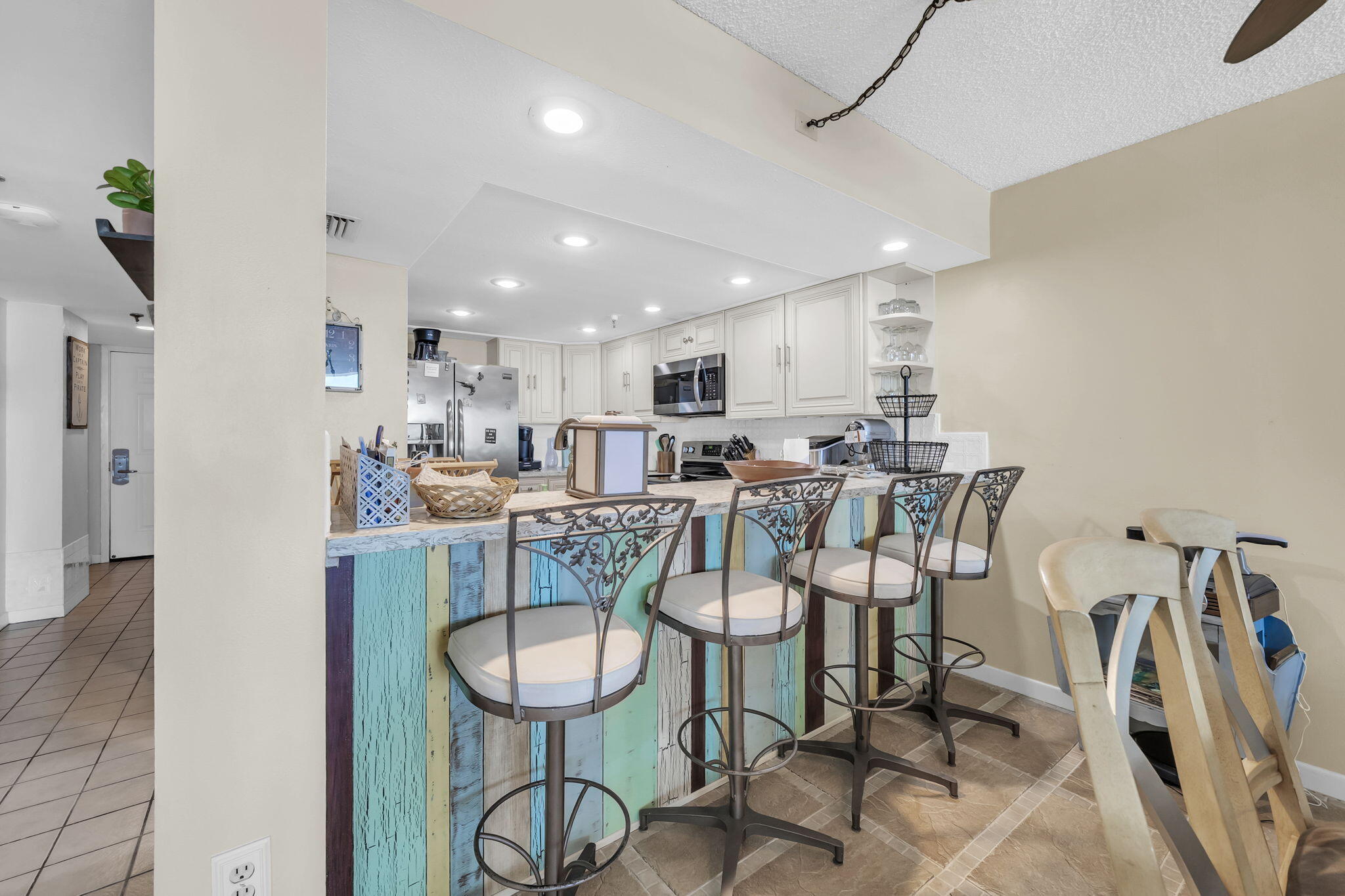 BREAKERS OF FWB PH 2 - Residential