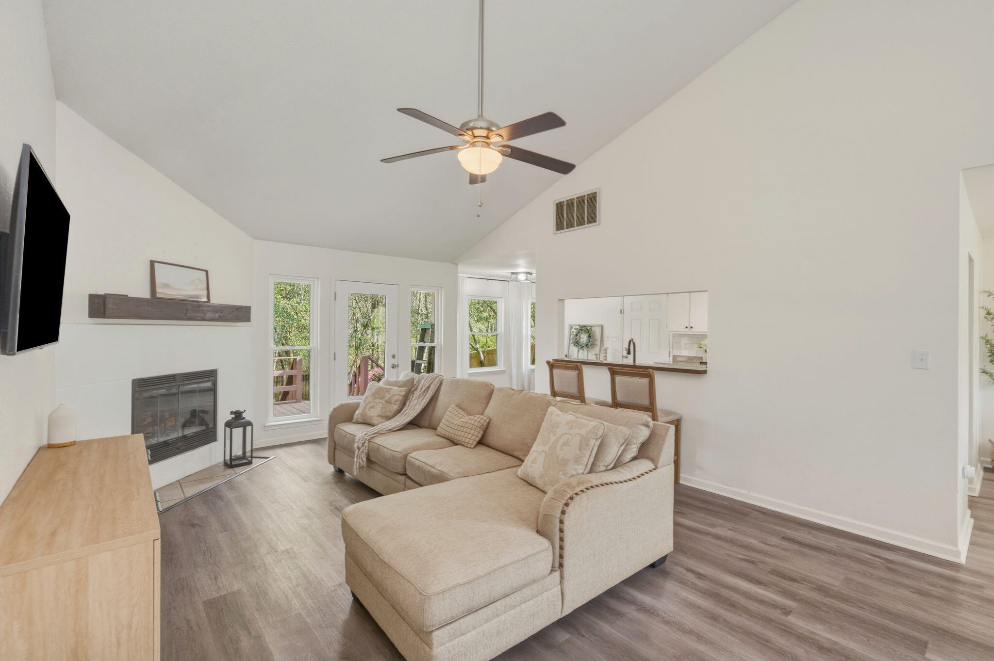 PAGE PLACE 2 - Residential