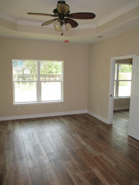 CRESENT SHORES - Residential