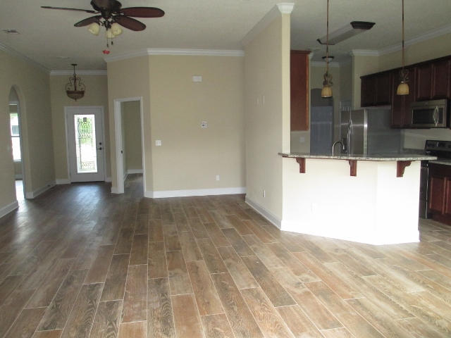 CRESENT SHORES - Residential