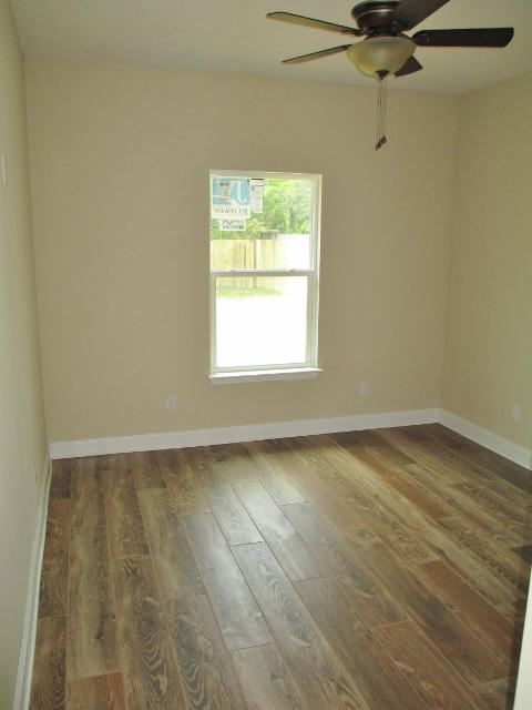 CRESENT SHORES - Residential