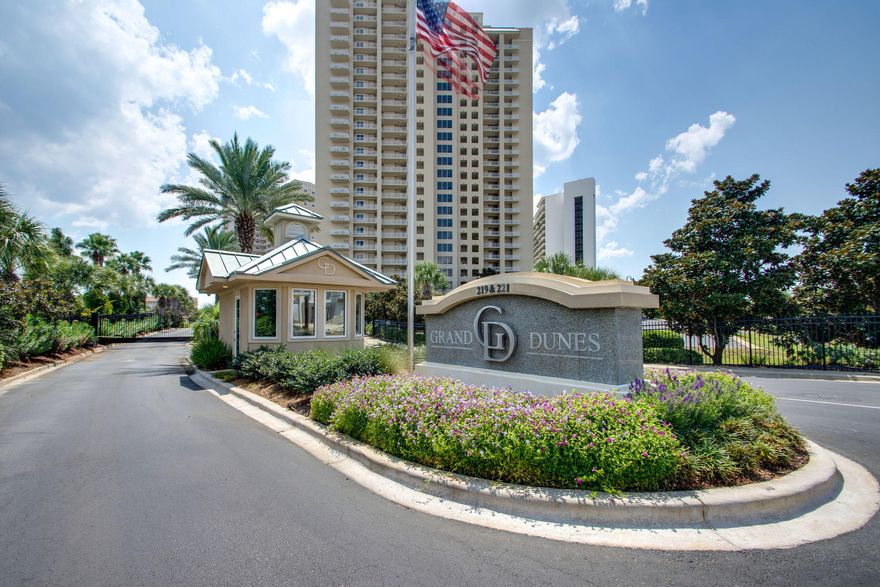 Just listed in much sought after Grand Dunes - South Tower ''20 stack''. Spacious 4 bedroom 4 bath luxury condo with an amazing view of the coast line. Features of this villa include custom cabinets, granite counter tops and vanities plantation shutters, central vacuum system, travertine flooring, ice maker, premium stainless steel appliances package with a 5 burner gas cook top, hurricane shuttering, and sink in laundry room.