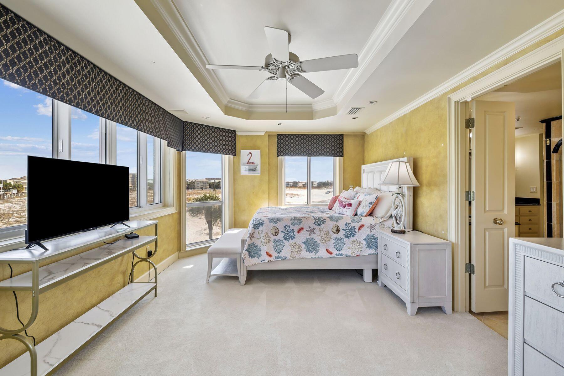 THE ULTIMATE CONDO - Residential