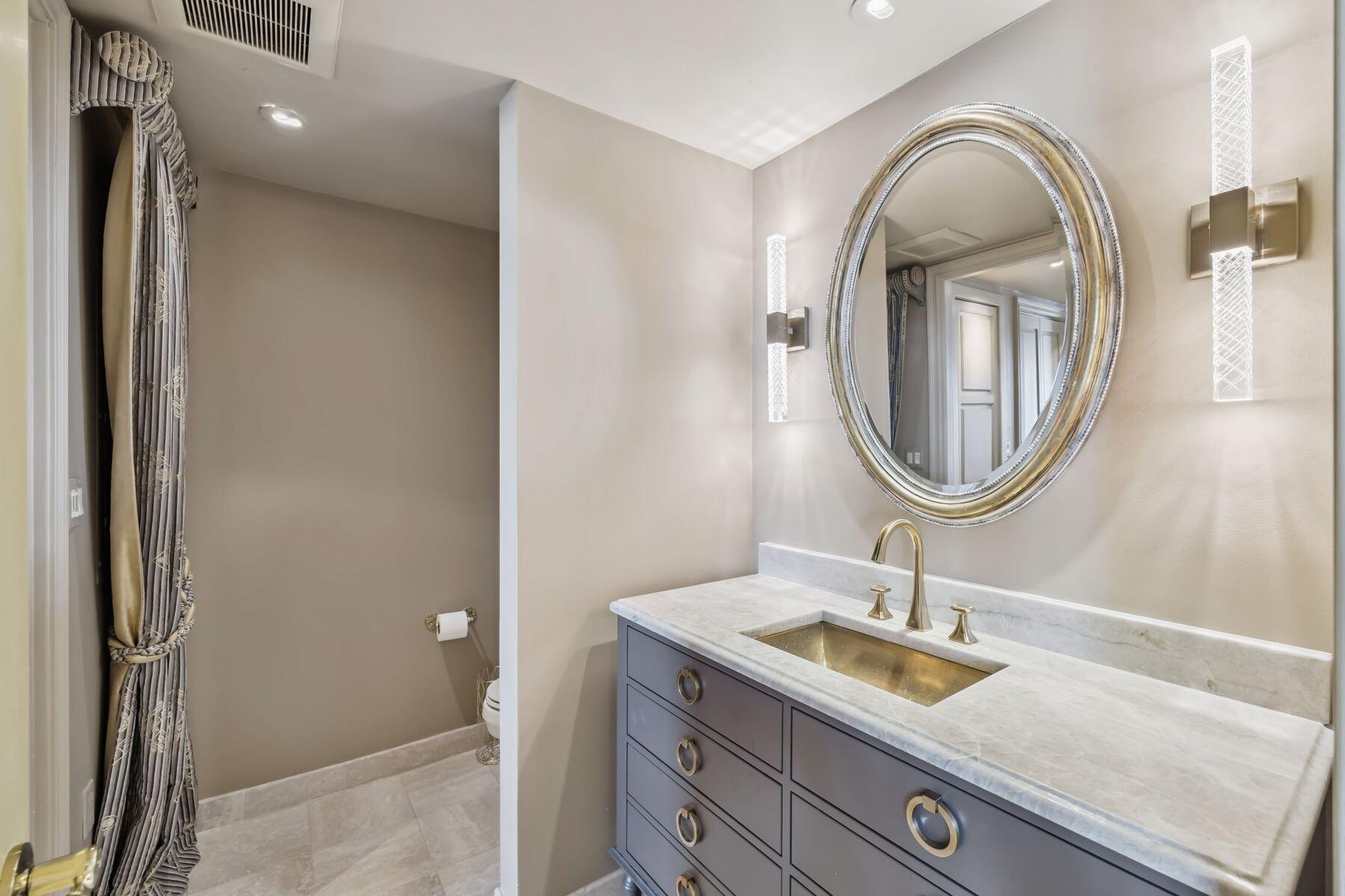 THE ULTIMATE CONDO - Residential