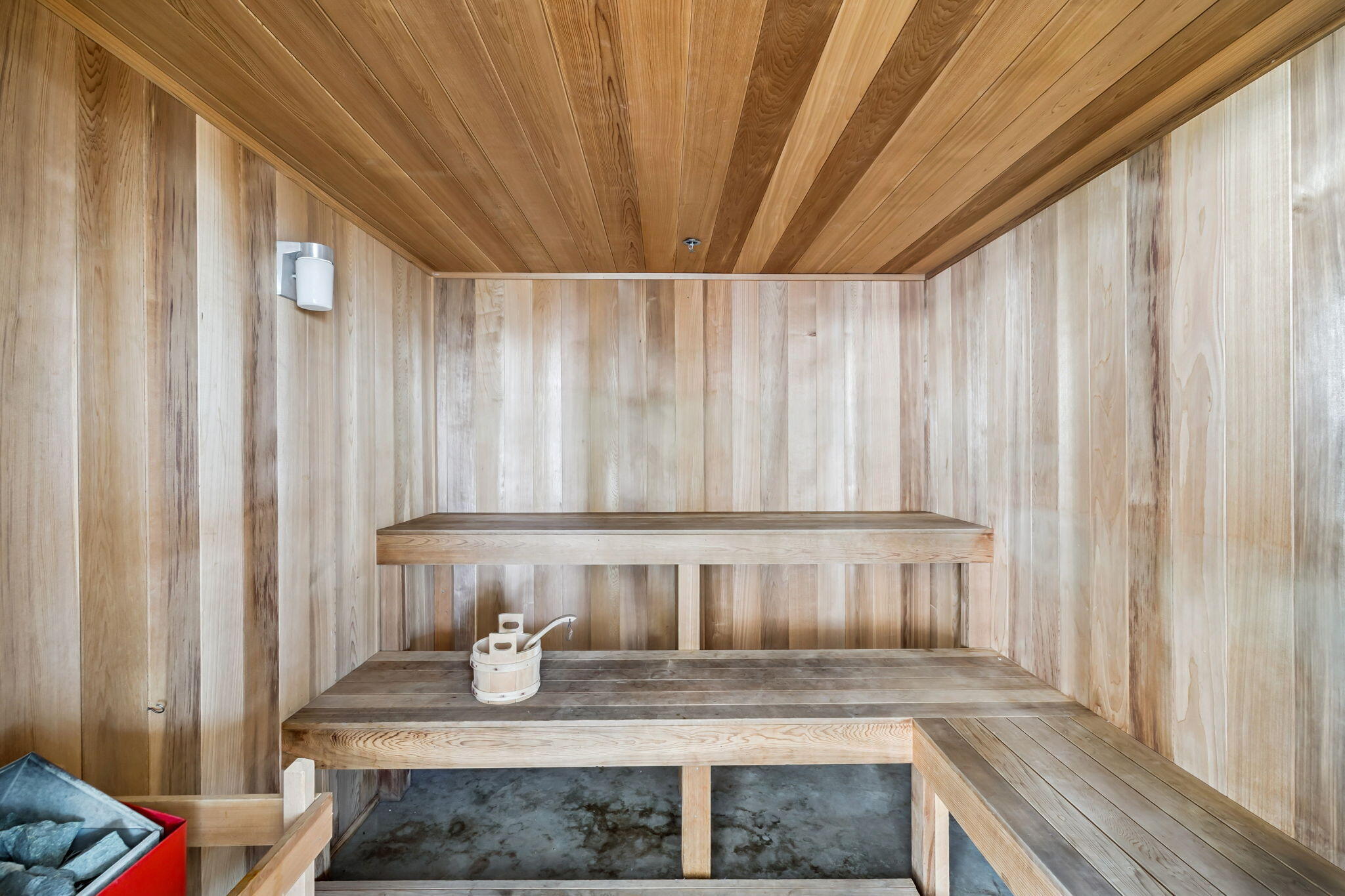 THE ULTIMATE CONDO - Residential