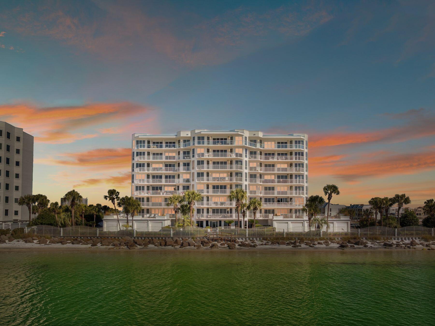 THE ULTIMATE CONDO - Residential