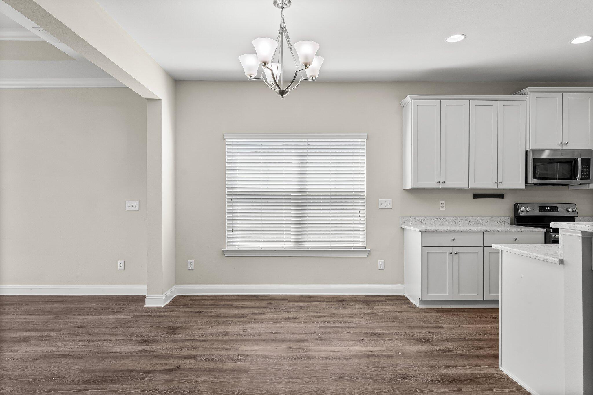 CROSS CREEK - Residential Lease