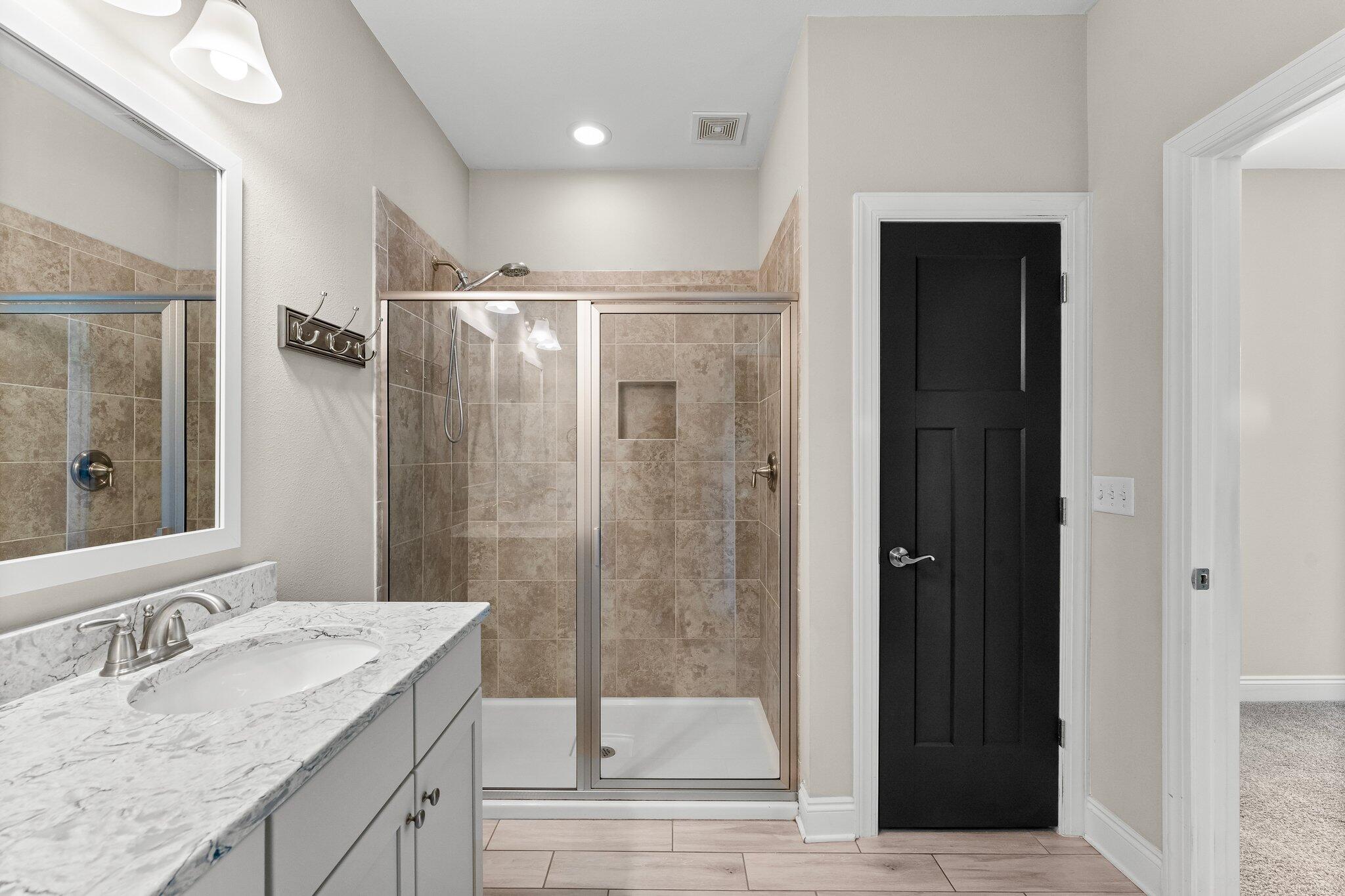 CROSS CREEK - Residential Lease