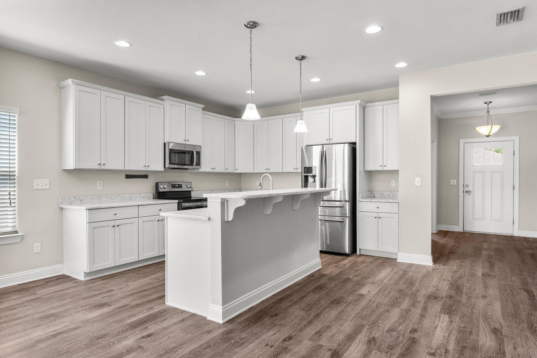 CROSS CREEK - Residential Lease