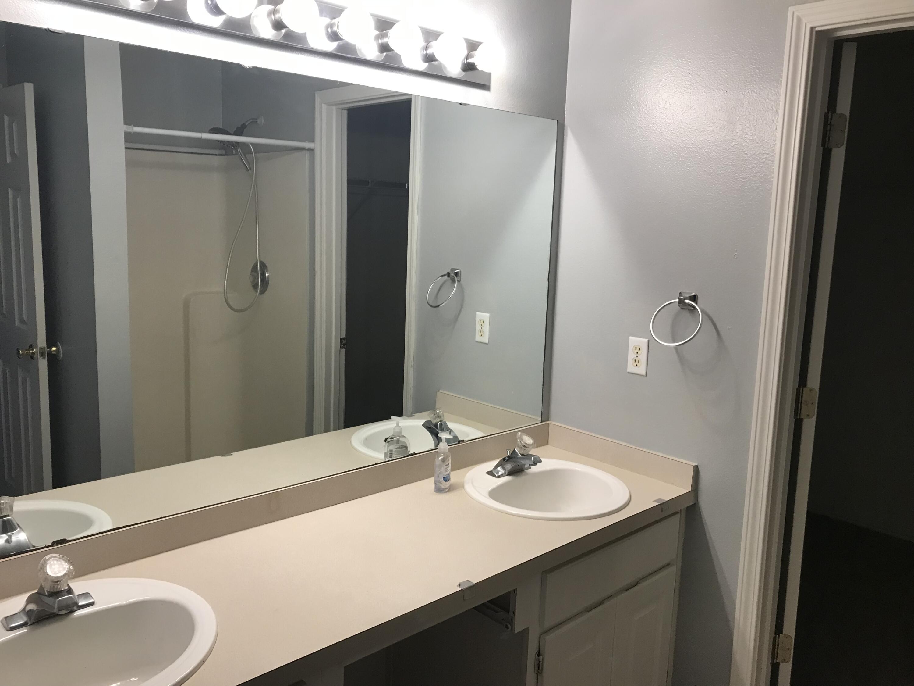 CORONADO VILLAGE PH 3 - Residential