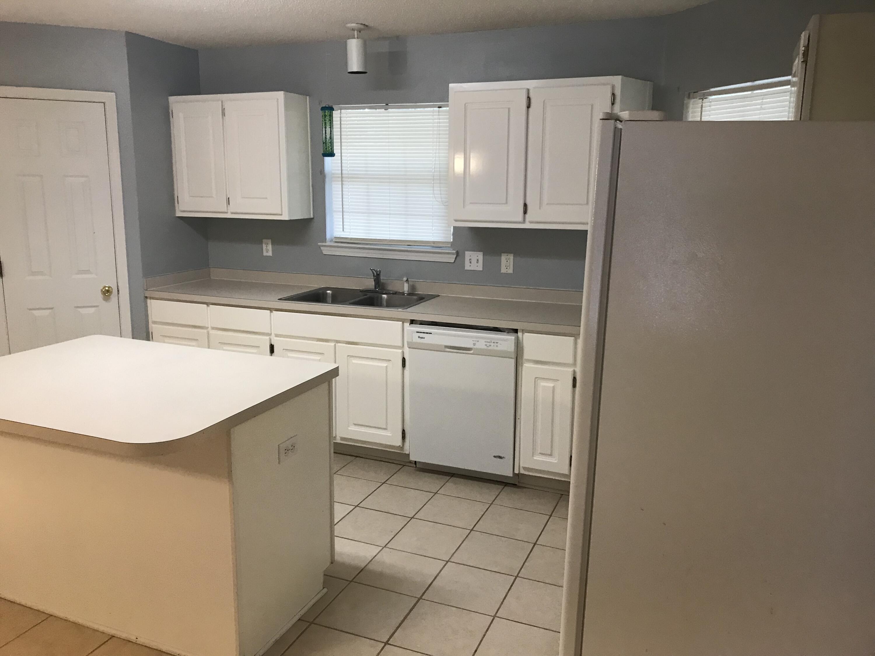 CORONADO VILLAGE PH 3 - Residential