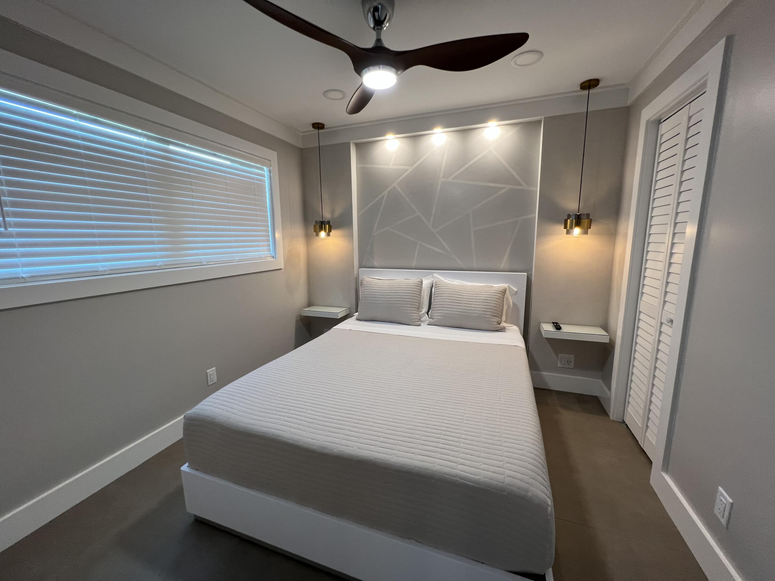 ISLAND GARDENS CONDO - Residential