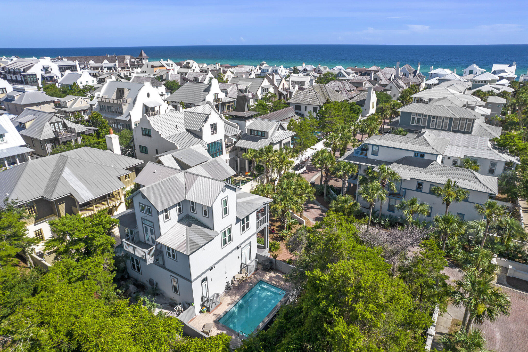 WATER'S EDGE - Residential