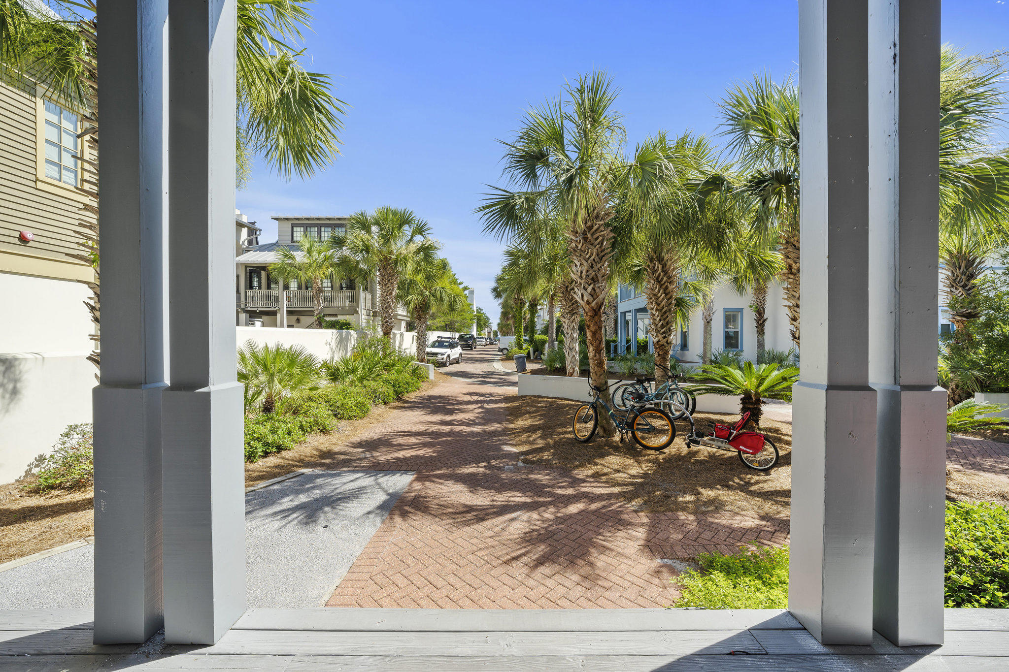 WATER'S EDGE - Residential