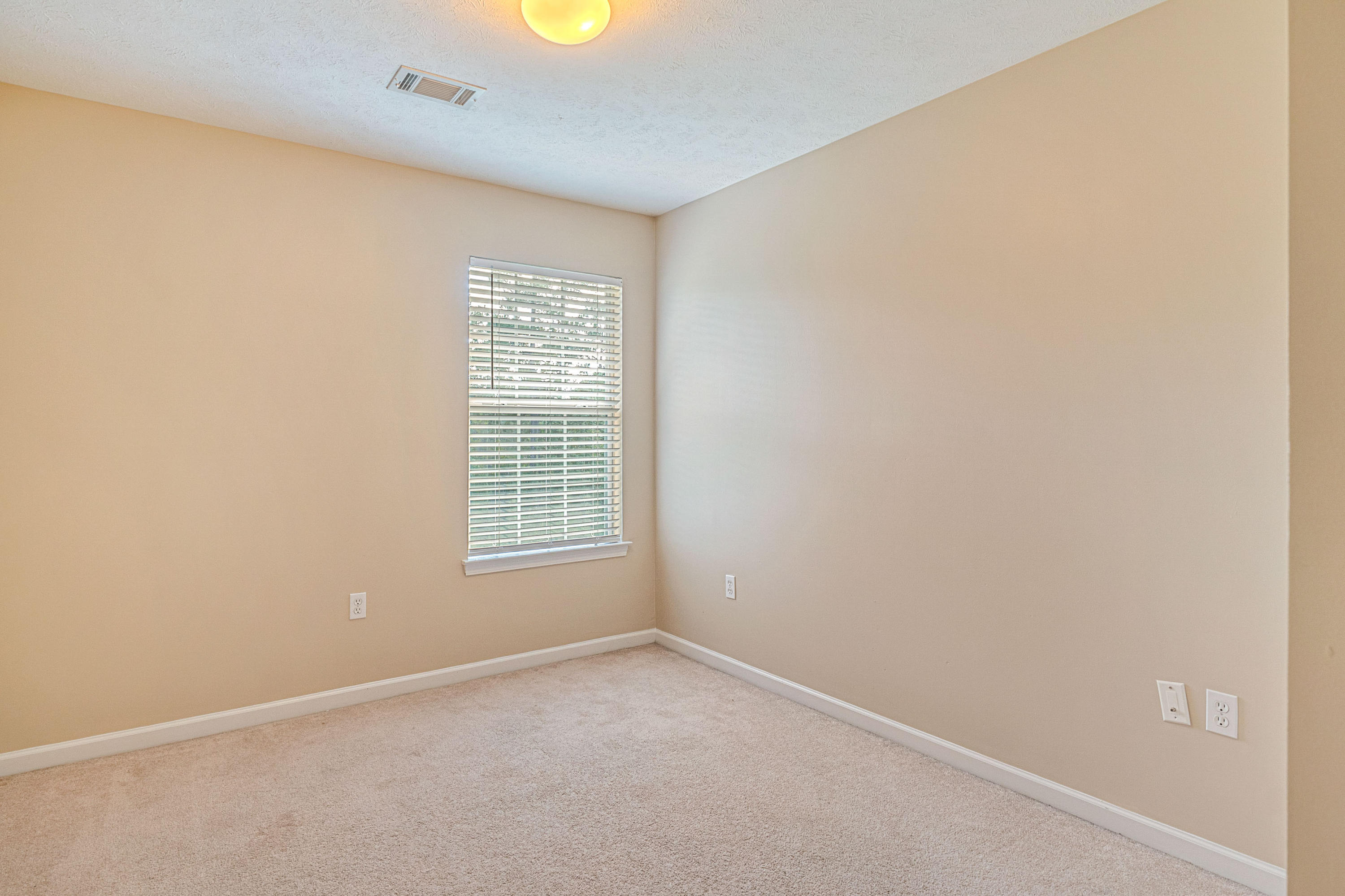 ROLLING PINES - Residential Lease