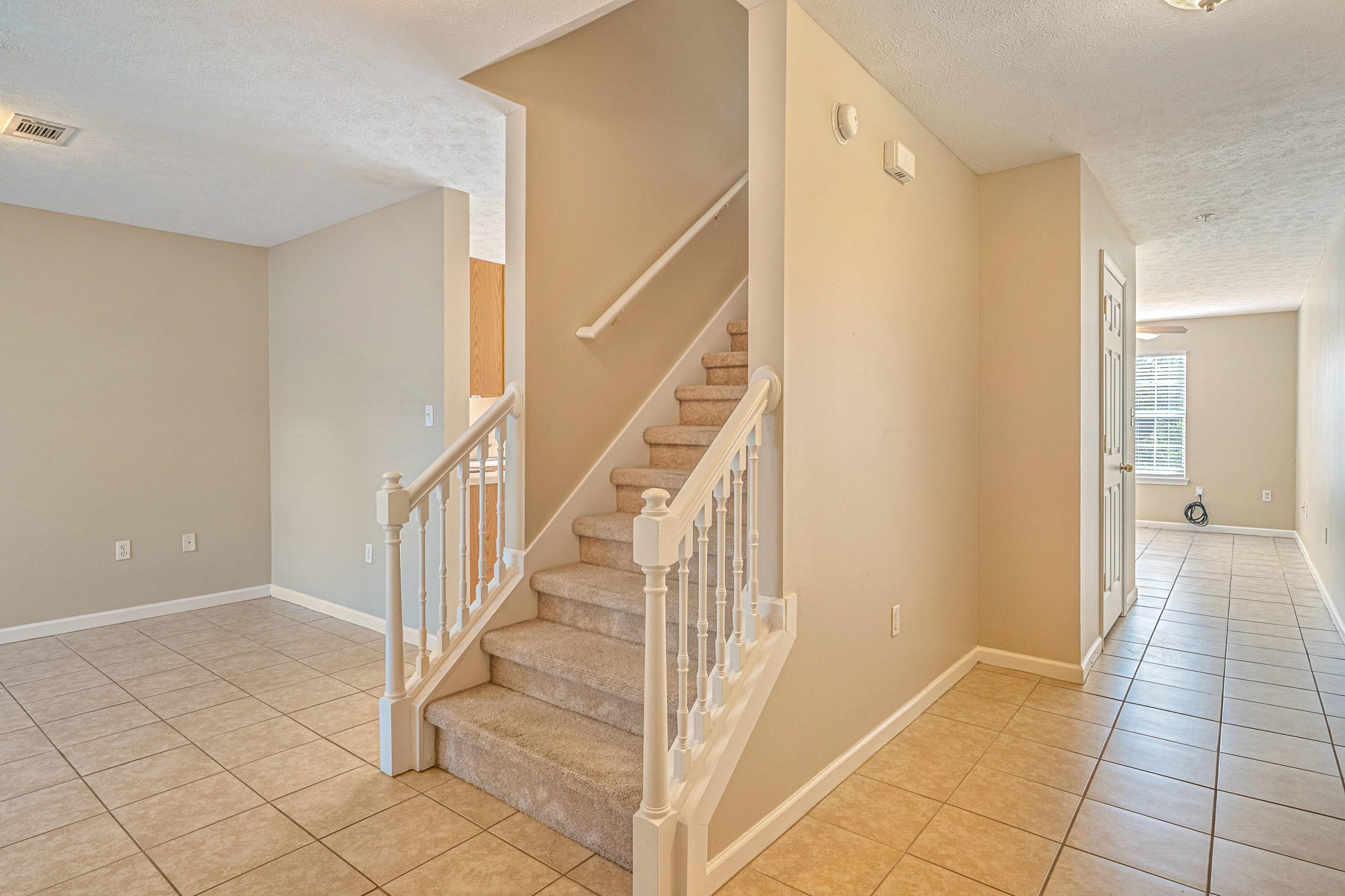 ROLLING PINES - Residential Lease