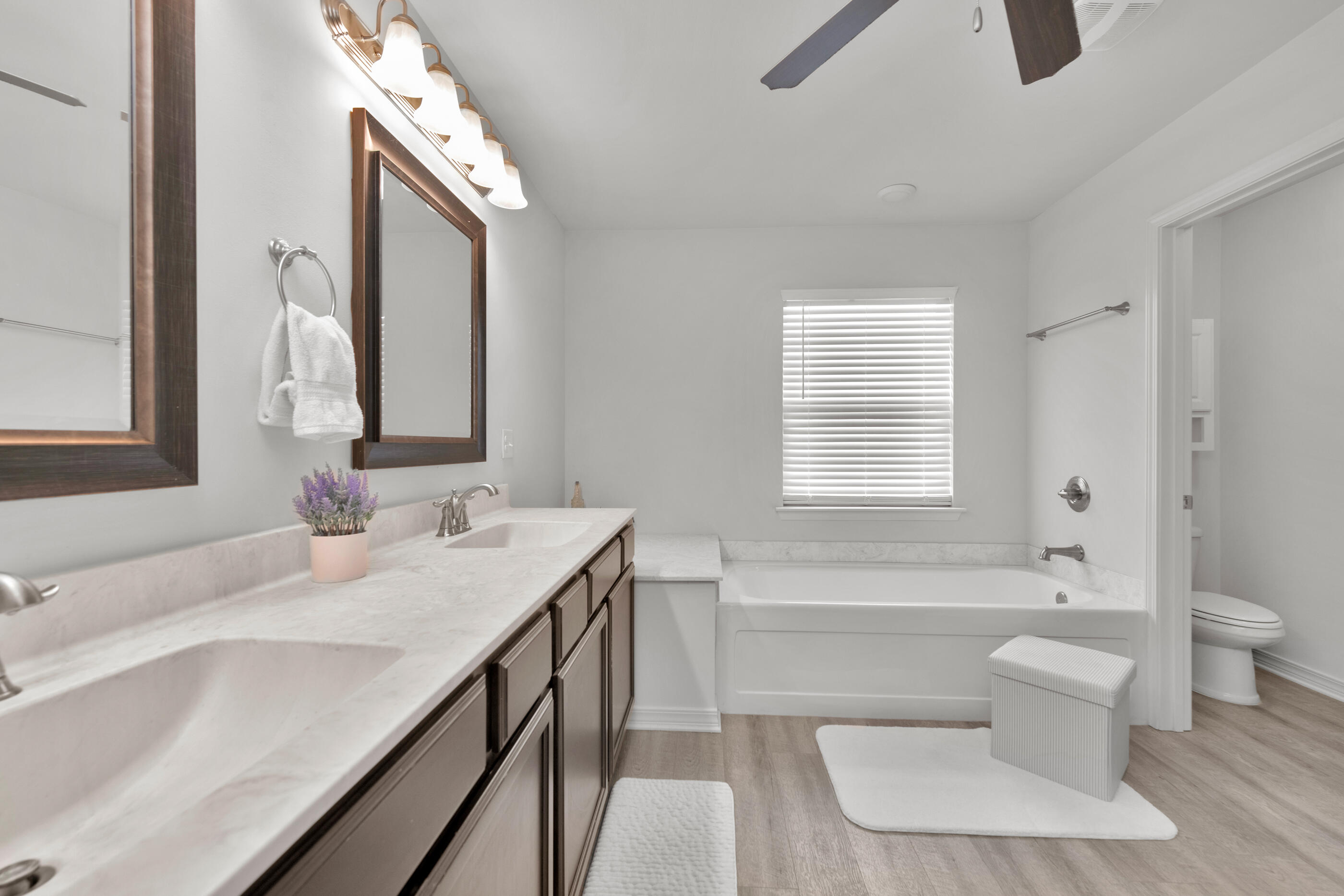 THE COTTAGES AT SANDY RIDGE - Residential