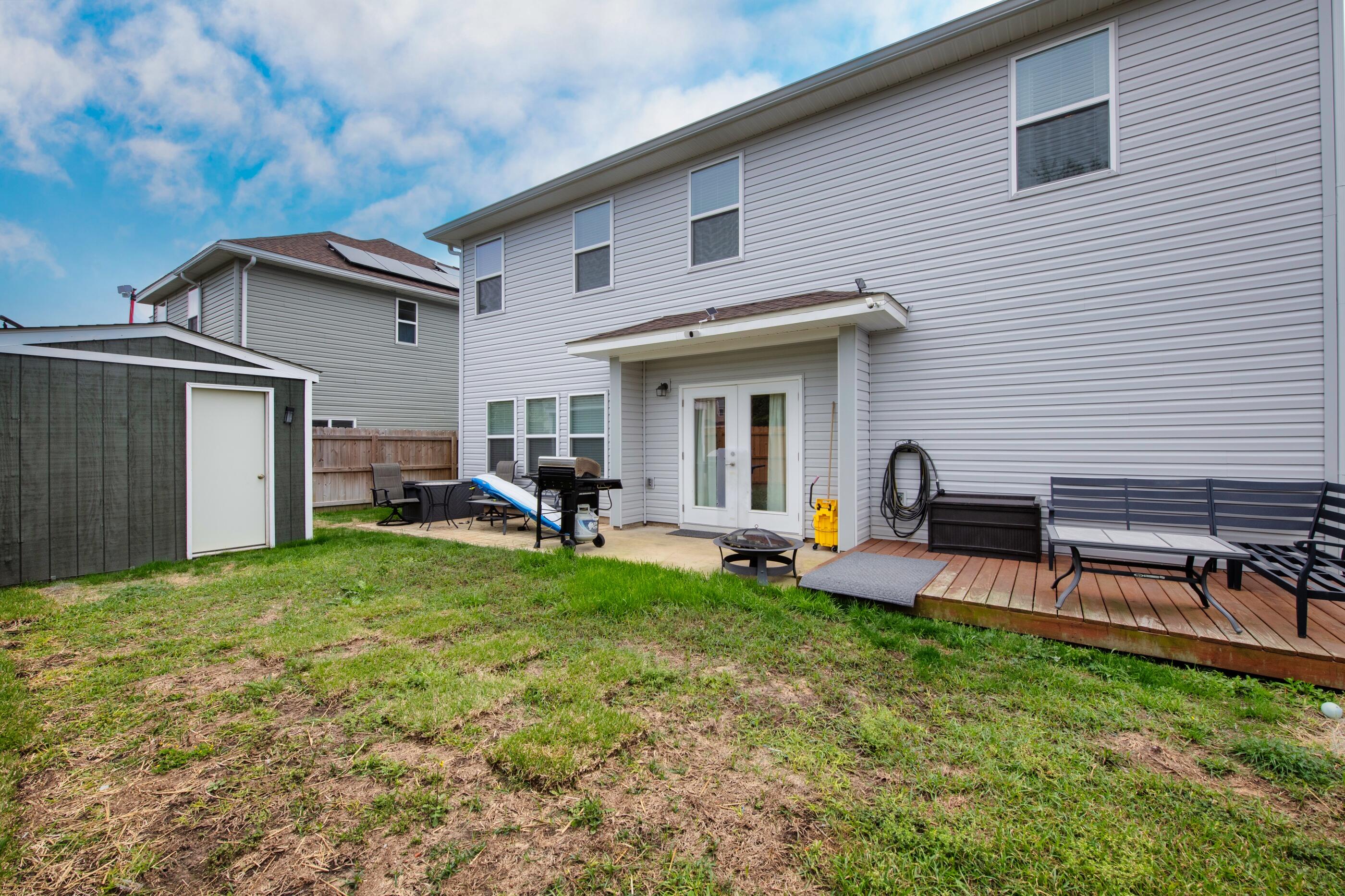 THE COTTAGES AT SANDY RIDGE - Residential